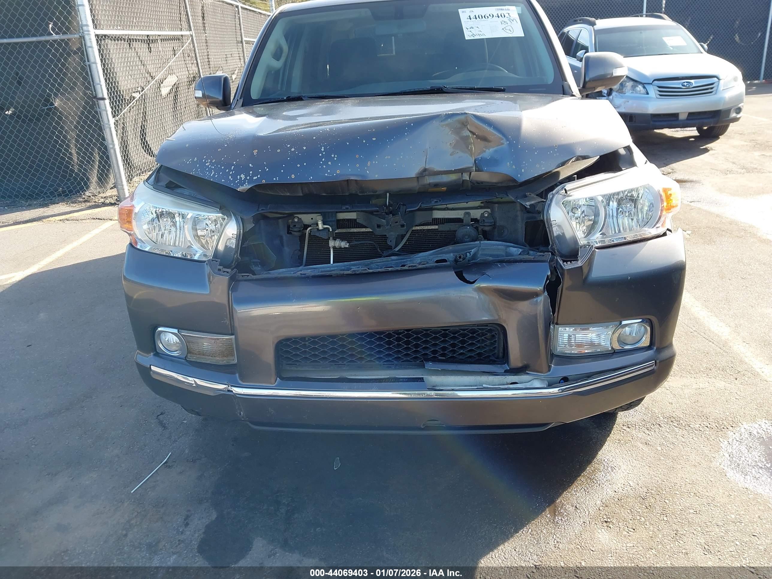 TOYOTA 4RUNNER image 6