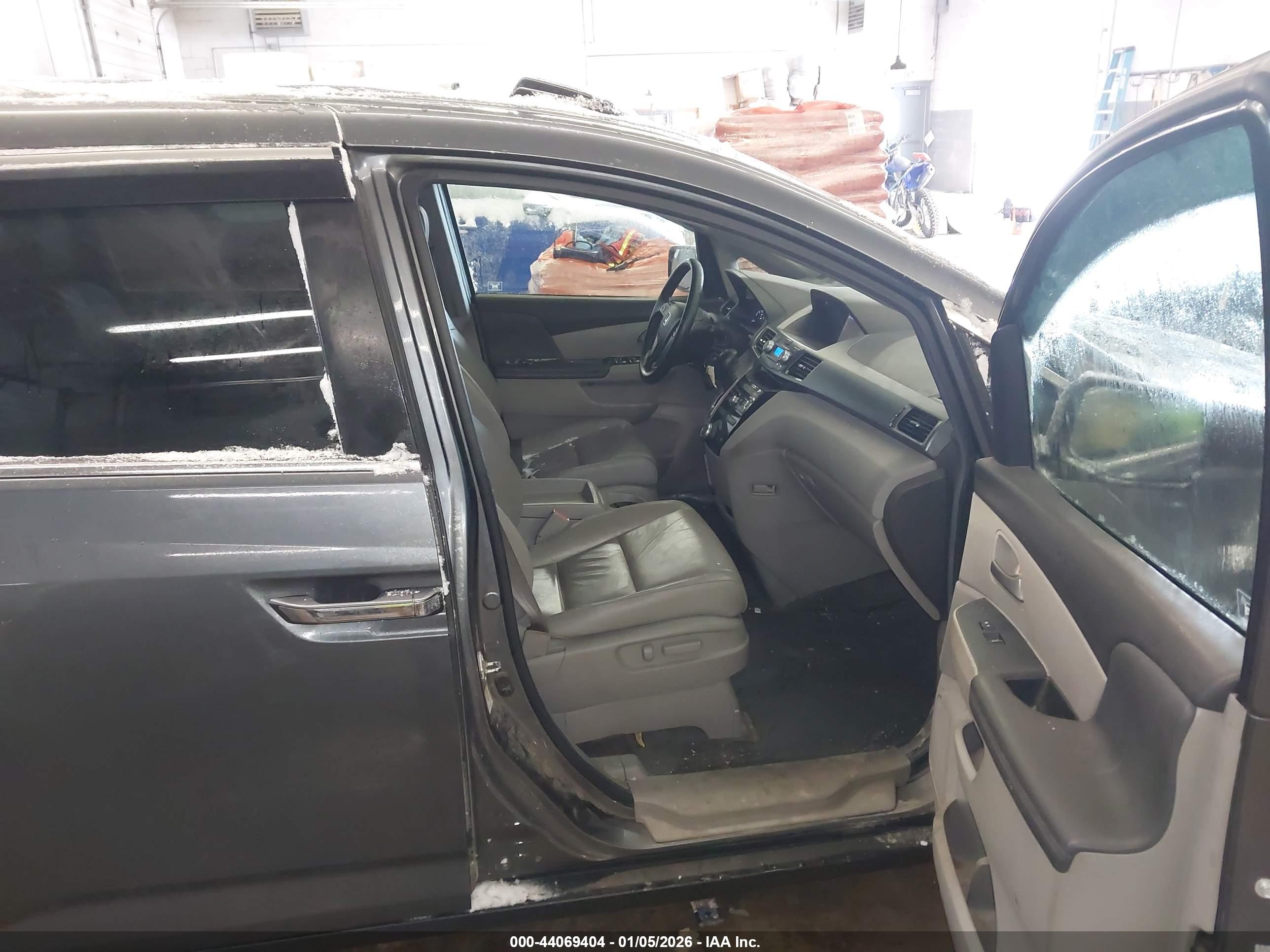 HONDA ODYSSEY image 5