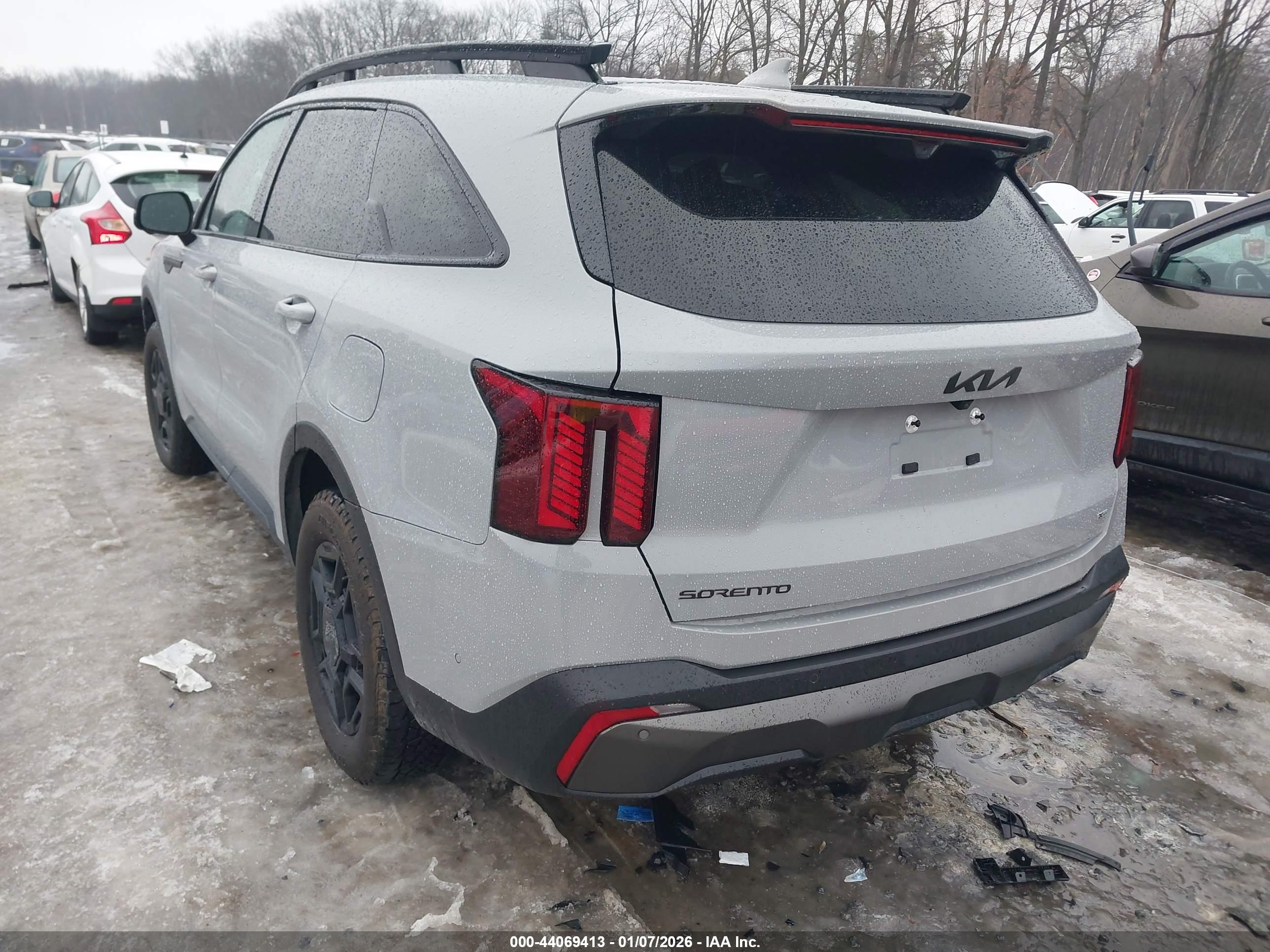 KIA SORENTO image 3