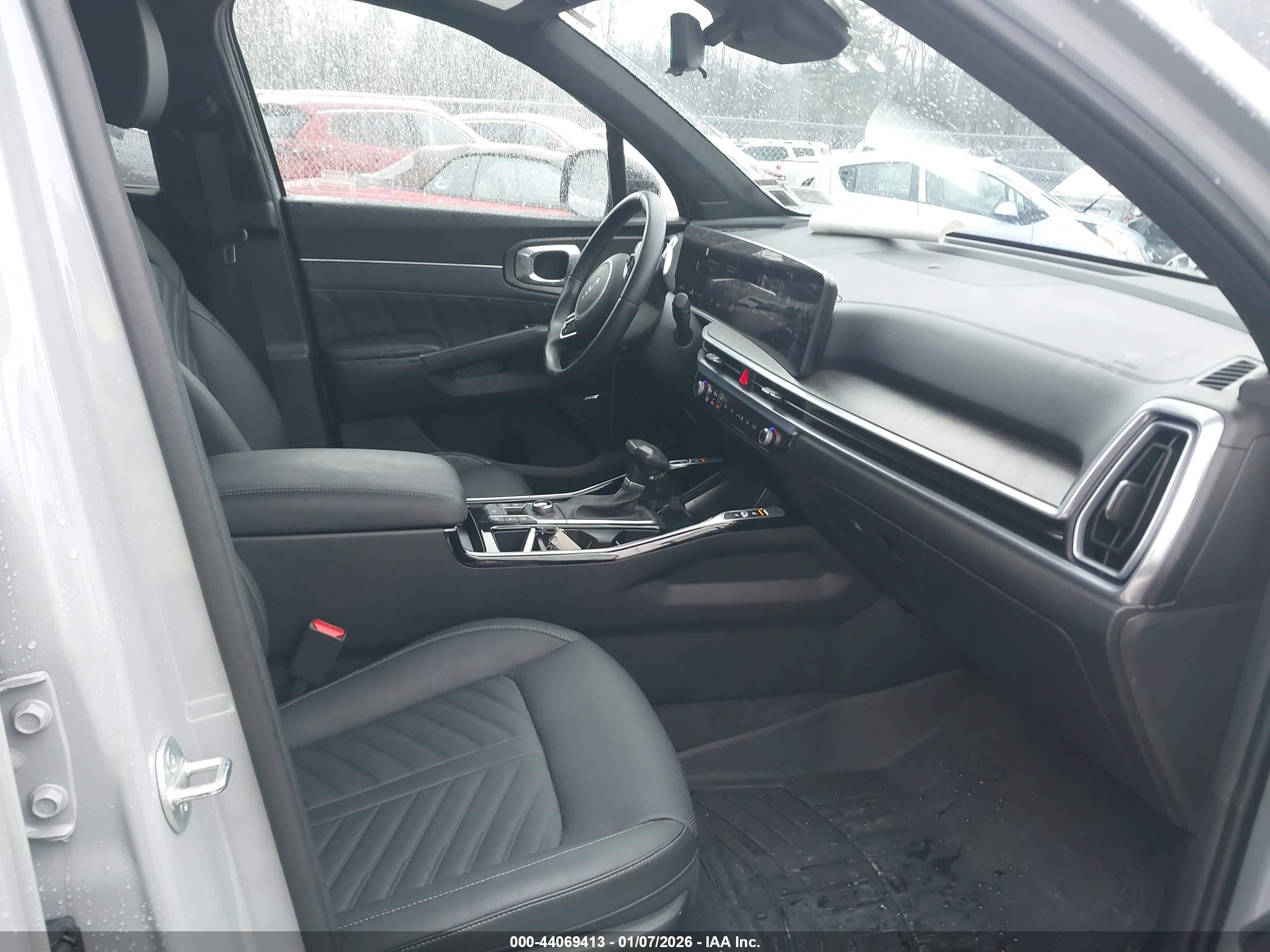 KIA SORENTO image 5