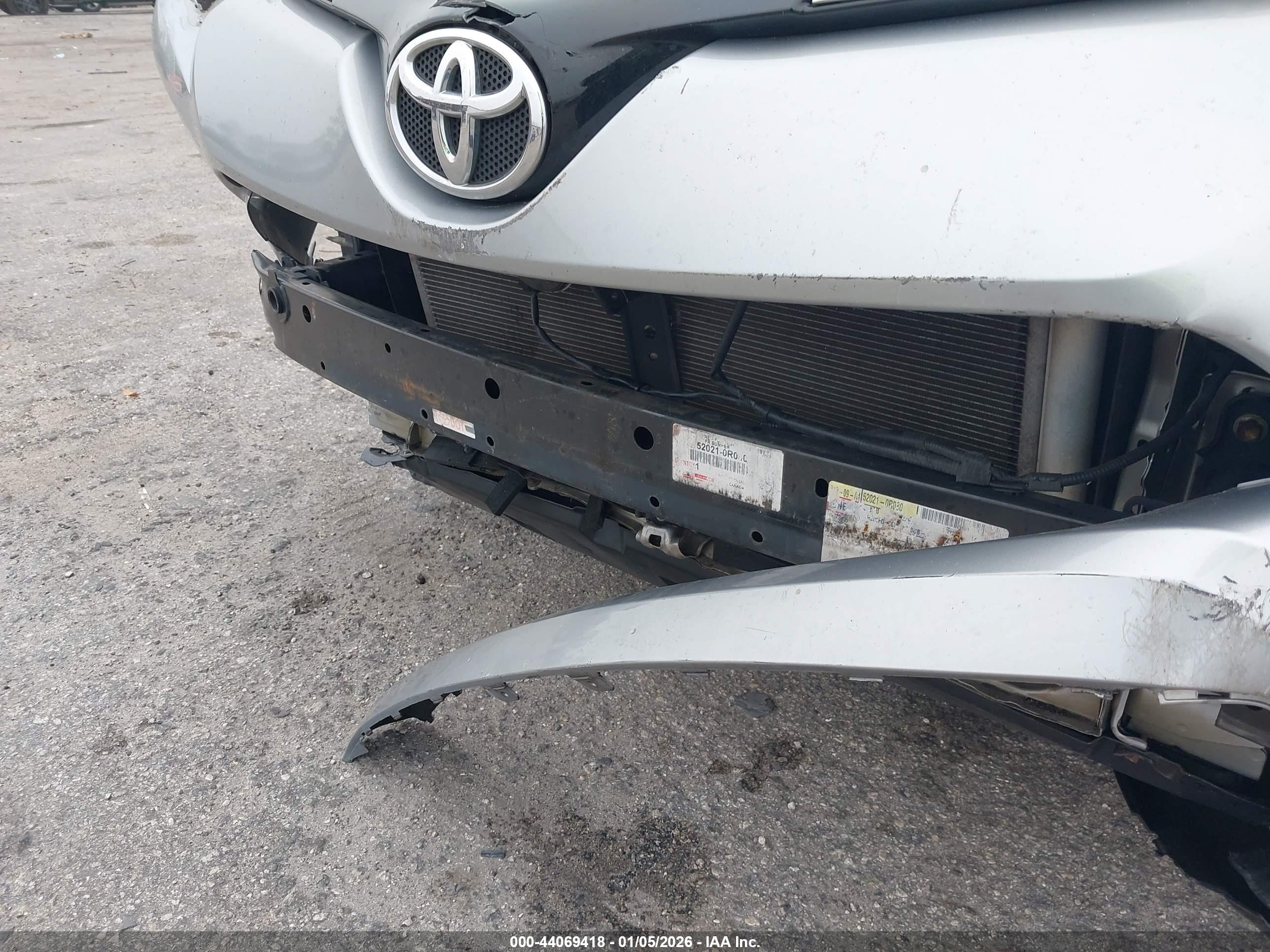 TOYOTA RAV4 image 6