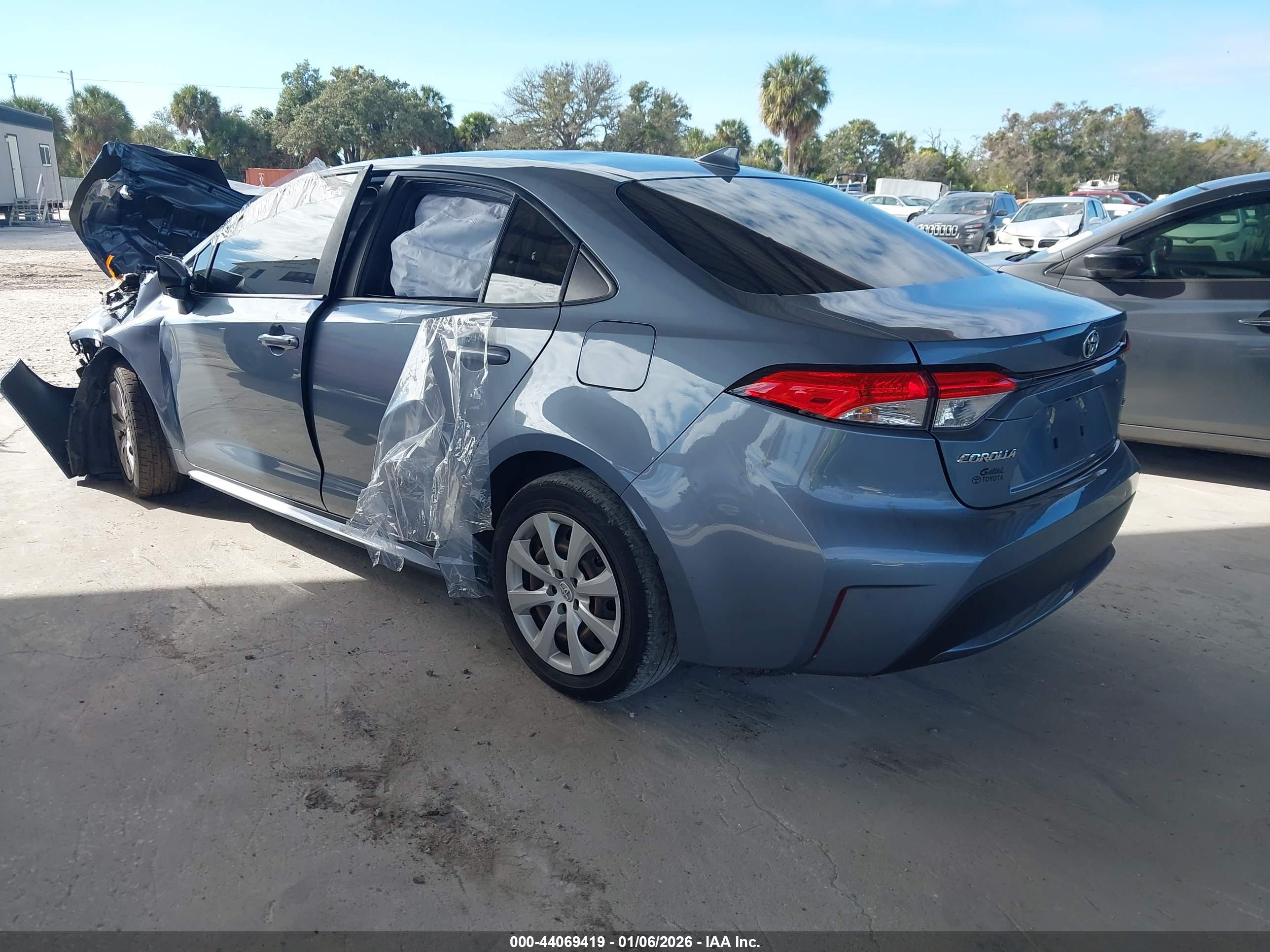 TOYOTA COROLLA image 3