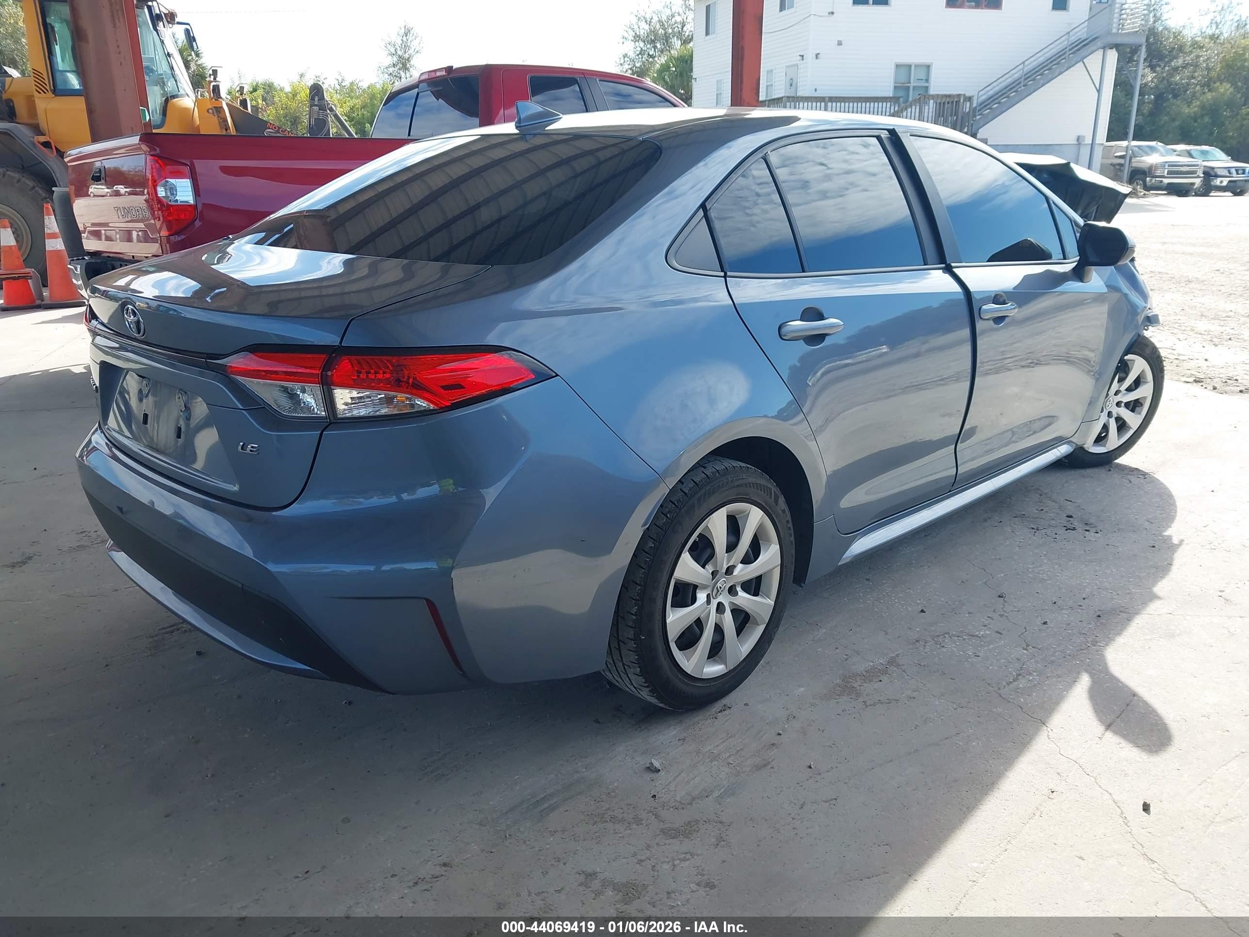 TOYOTA COROLLA image 4