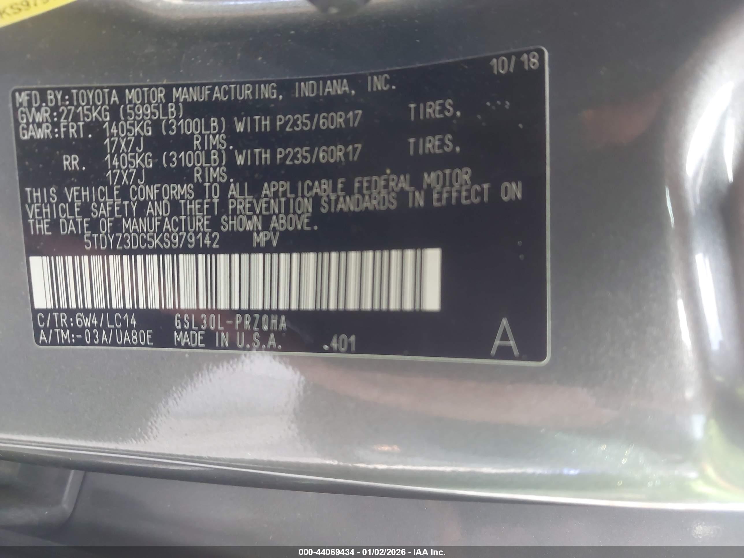 TOYOTA SIENNA image 9