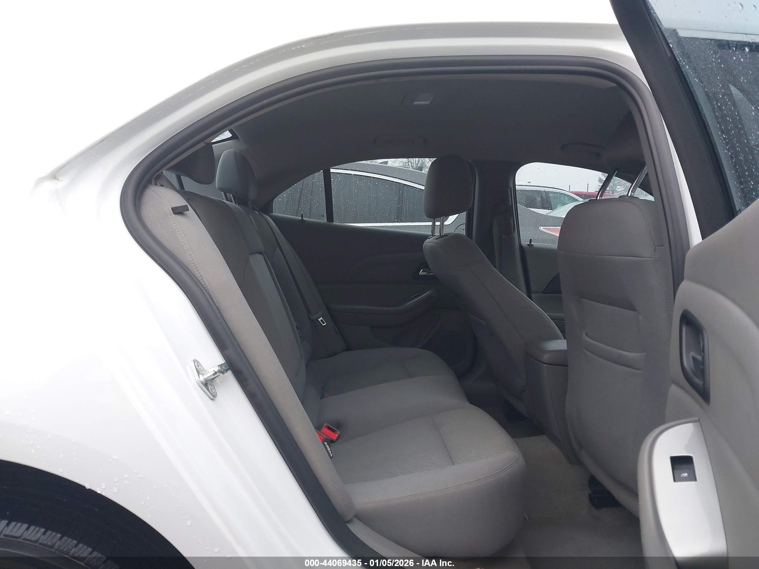 CHEVROLET MALIBU image 8