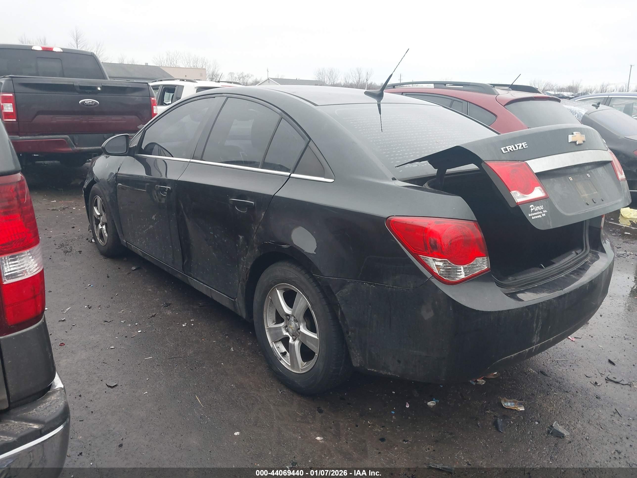 CHEVROLET CRUZE image 3