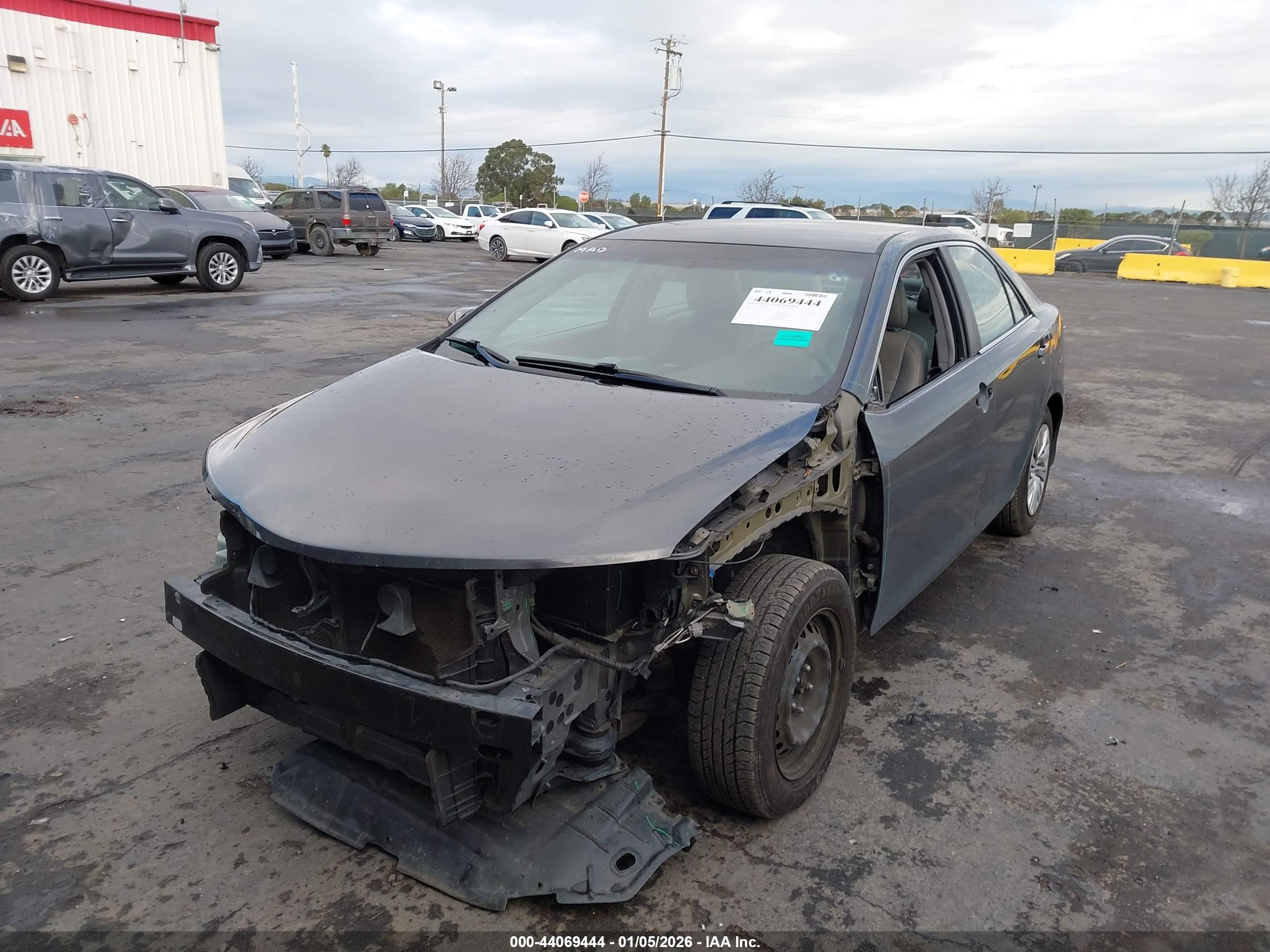 TOYOTA CAMRY image 6