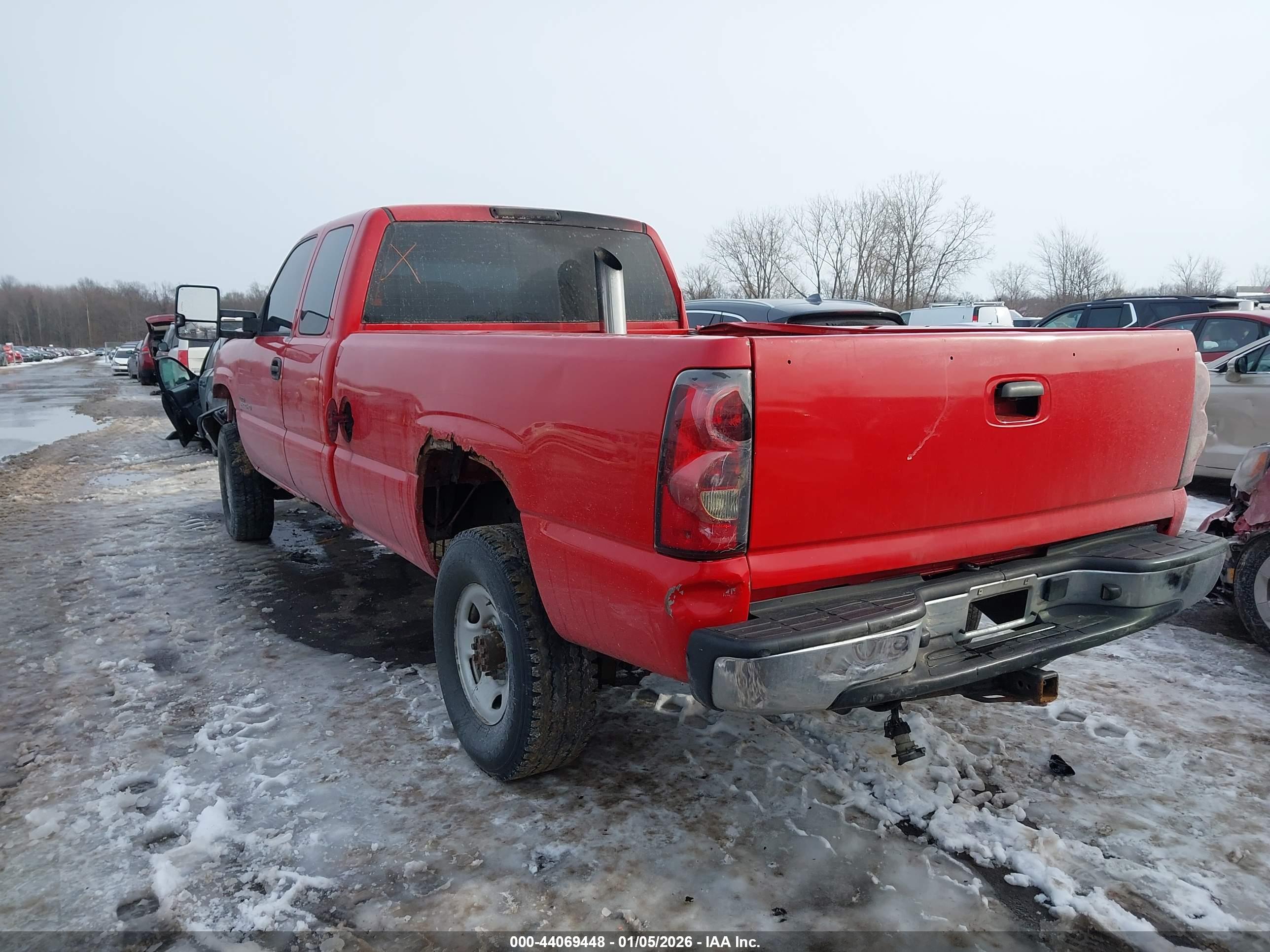 CHEVROLET SILVERADO image 3