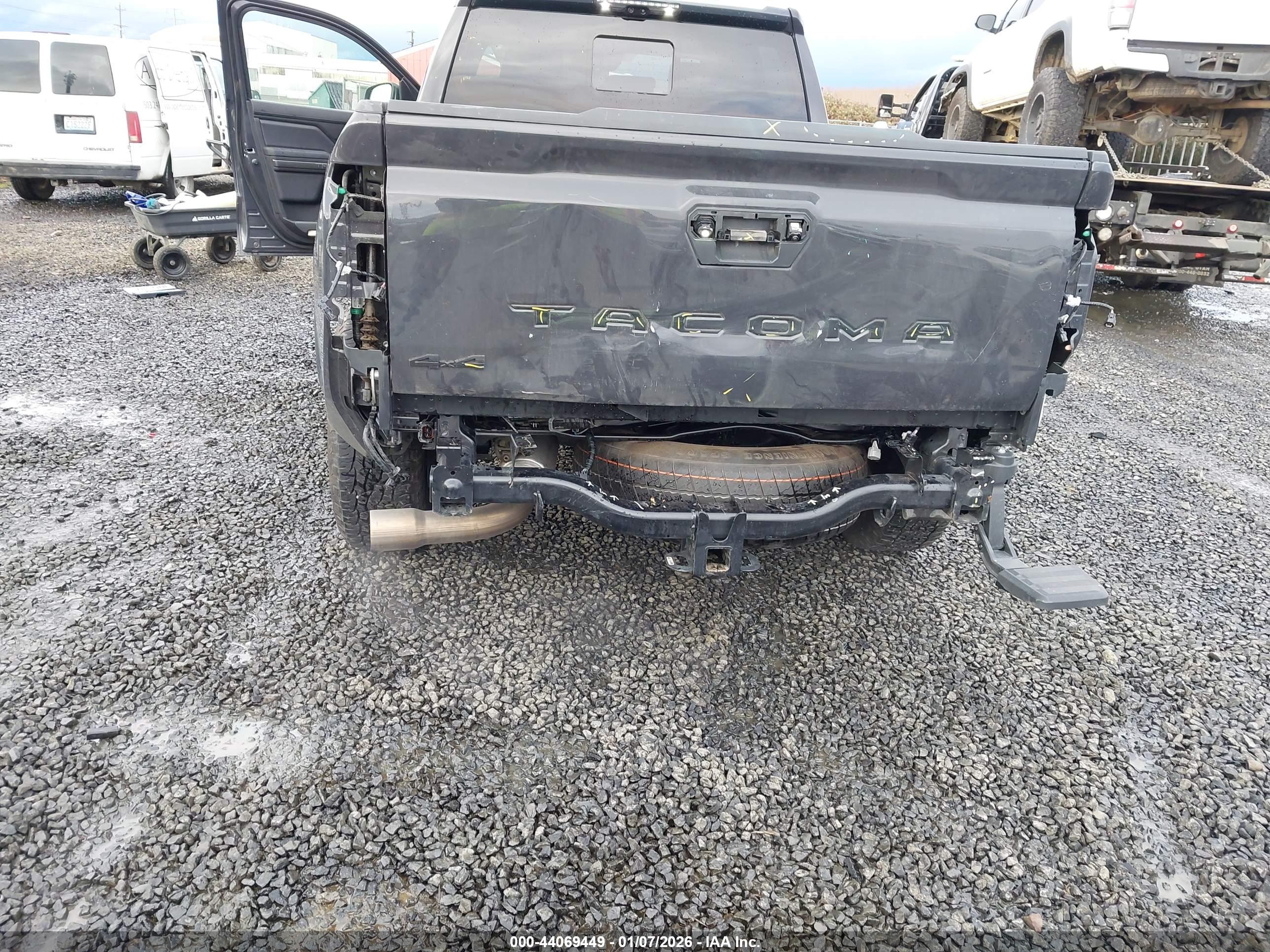 TOYOTA TACOMA image 6