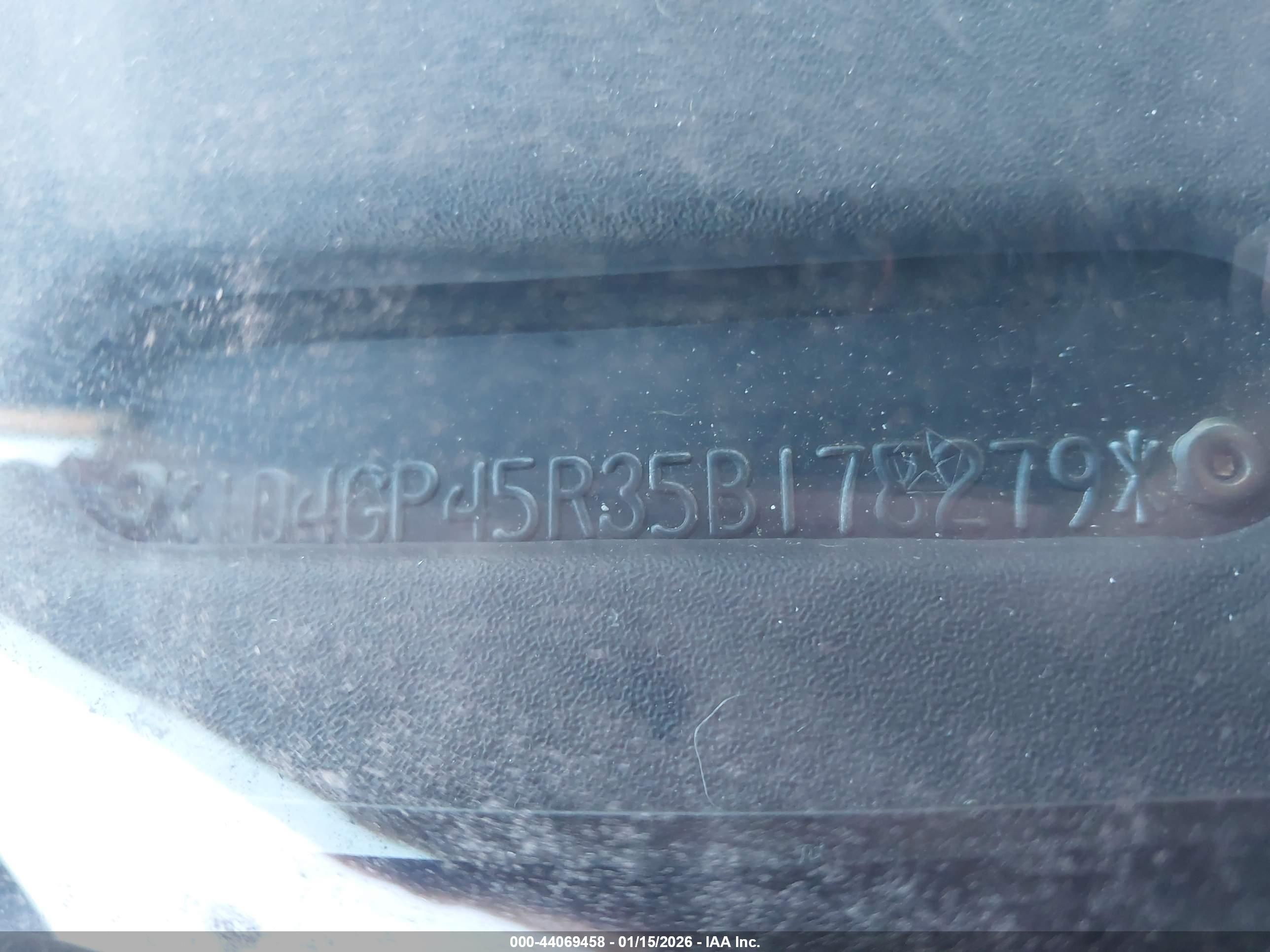 DODGE CARAVAN image 9