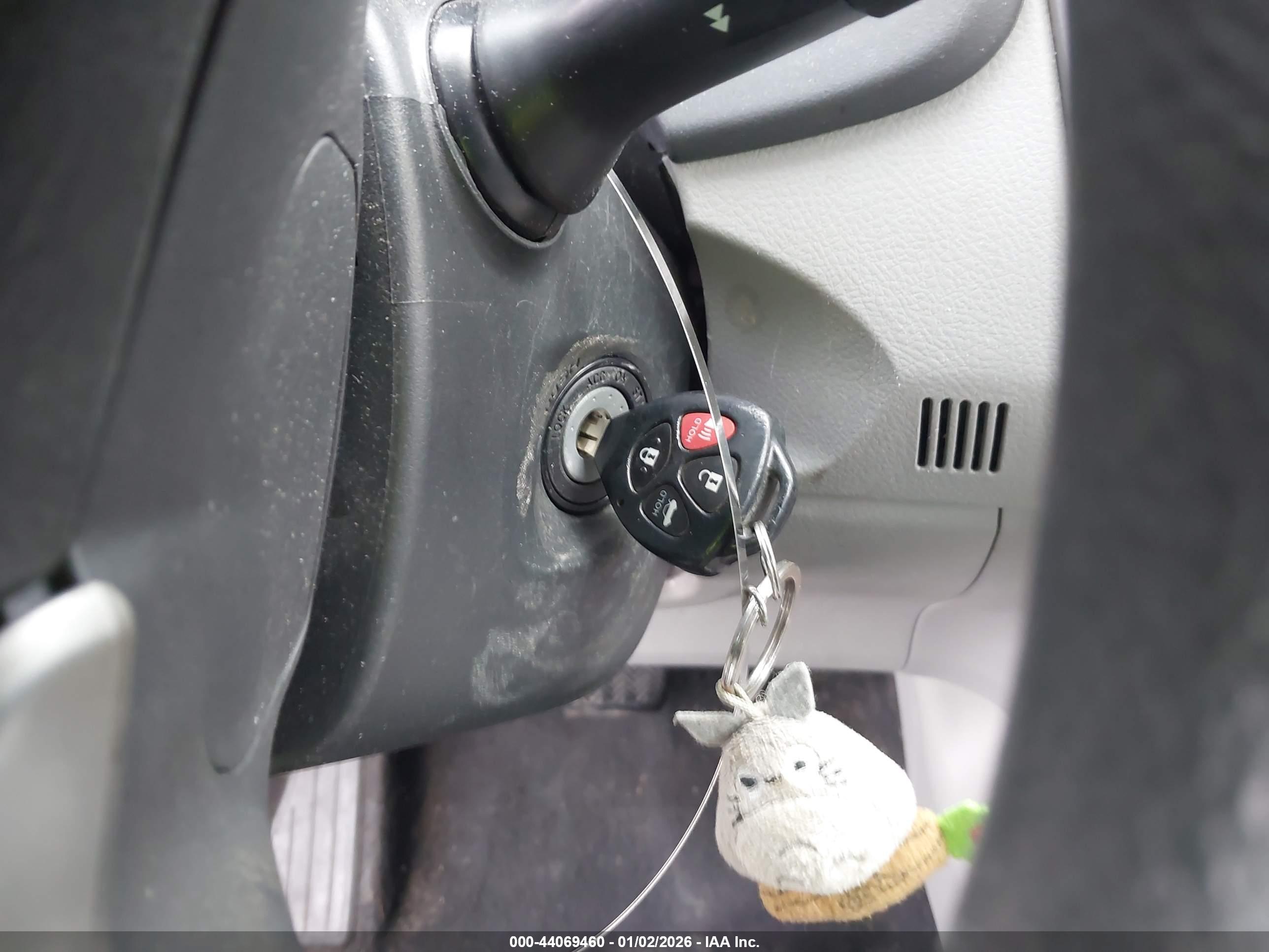 TOYOTA COROLLA image 11