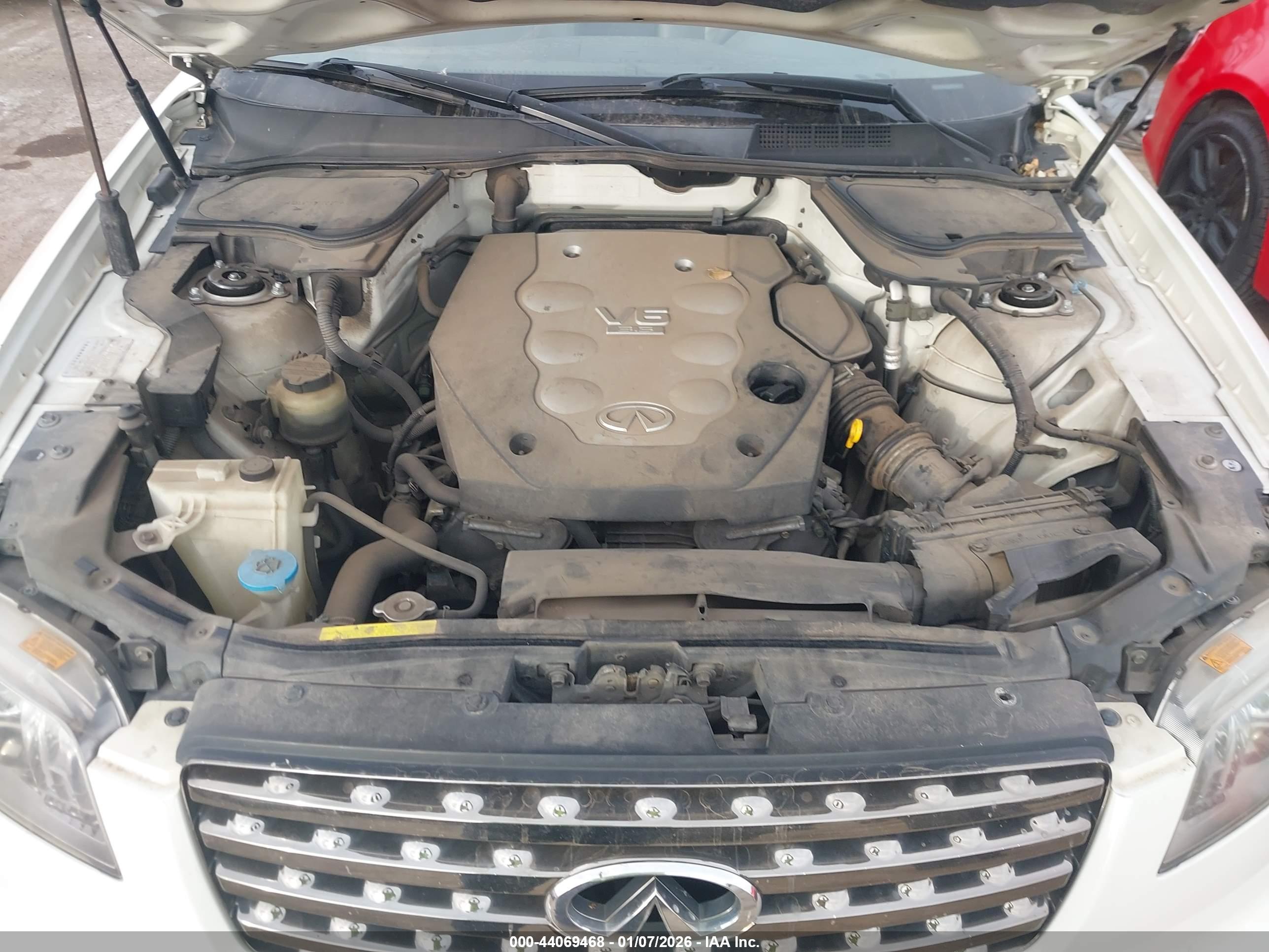 INFINITI FX35 image 10