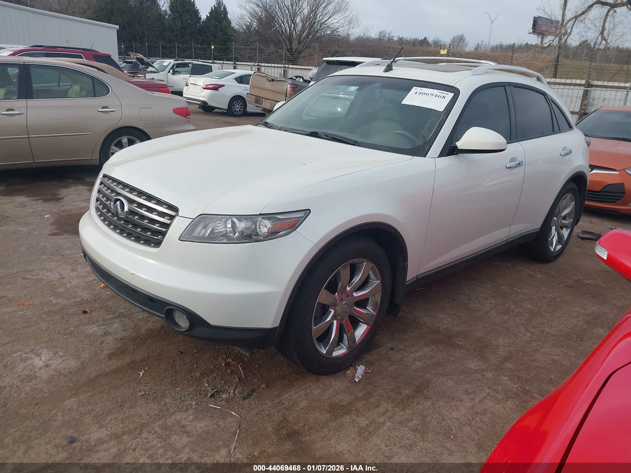 INFINITI FX35 image 2