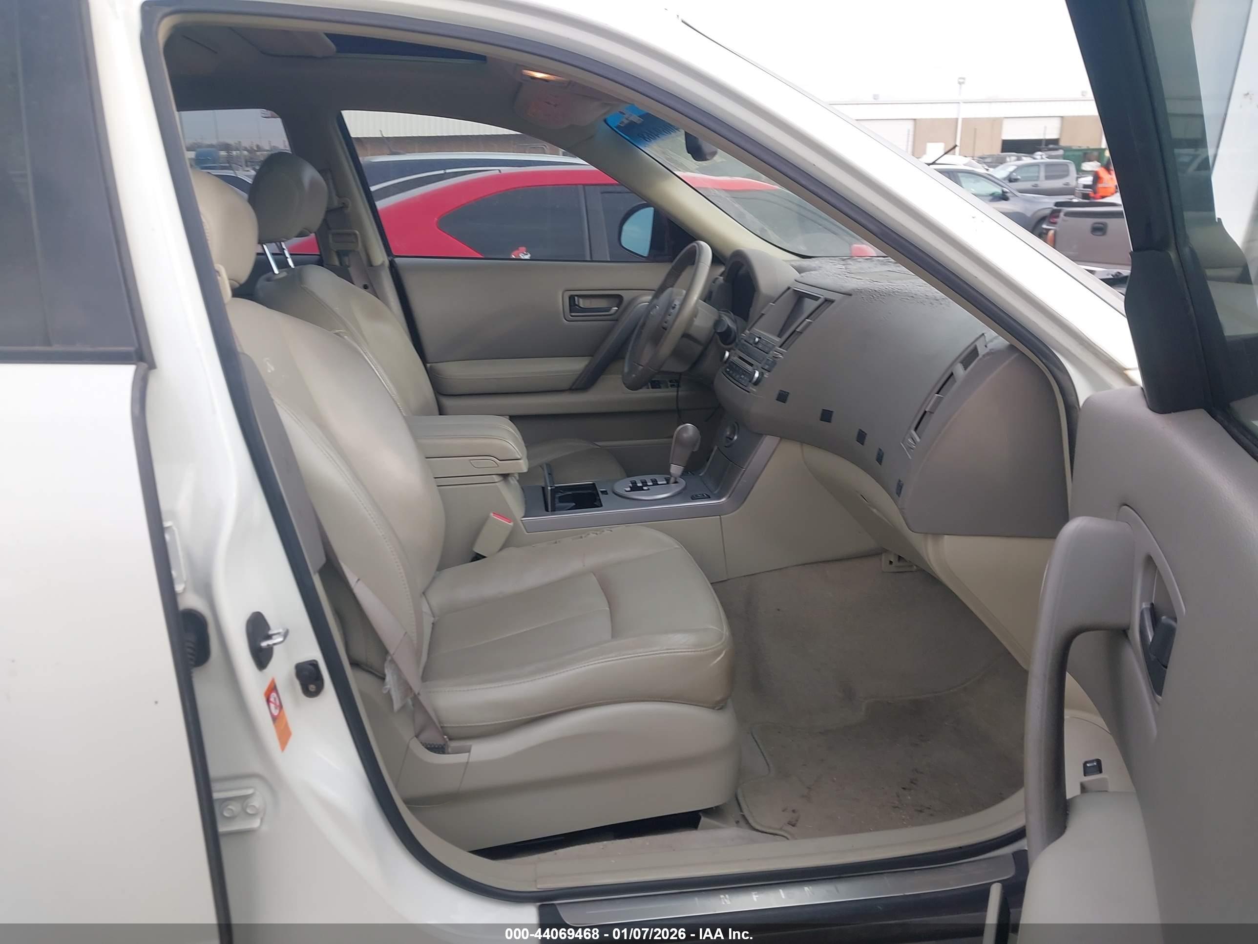 INFINITI FX35 image 5