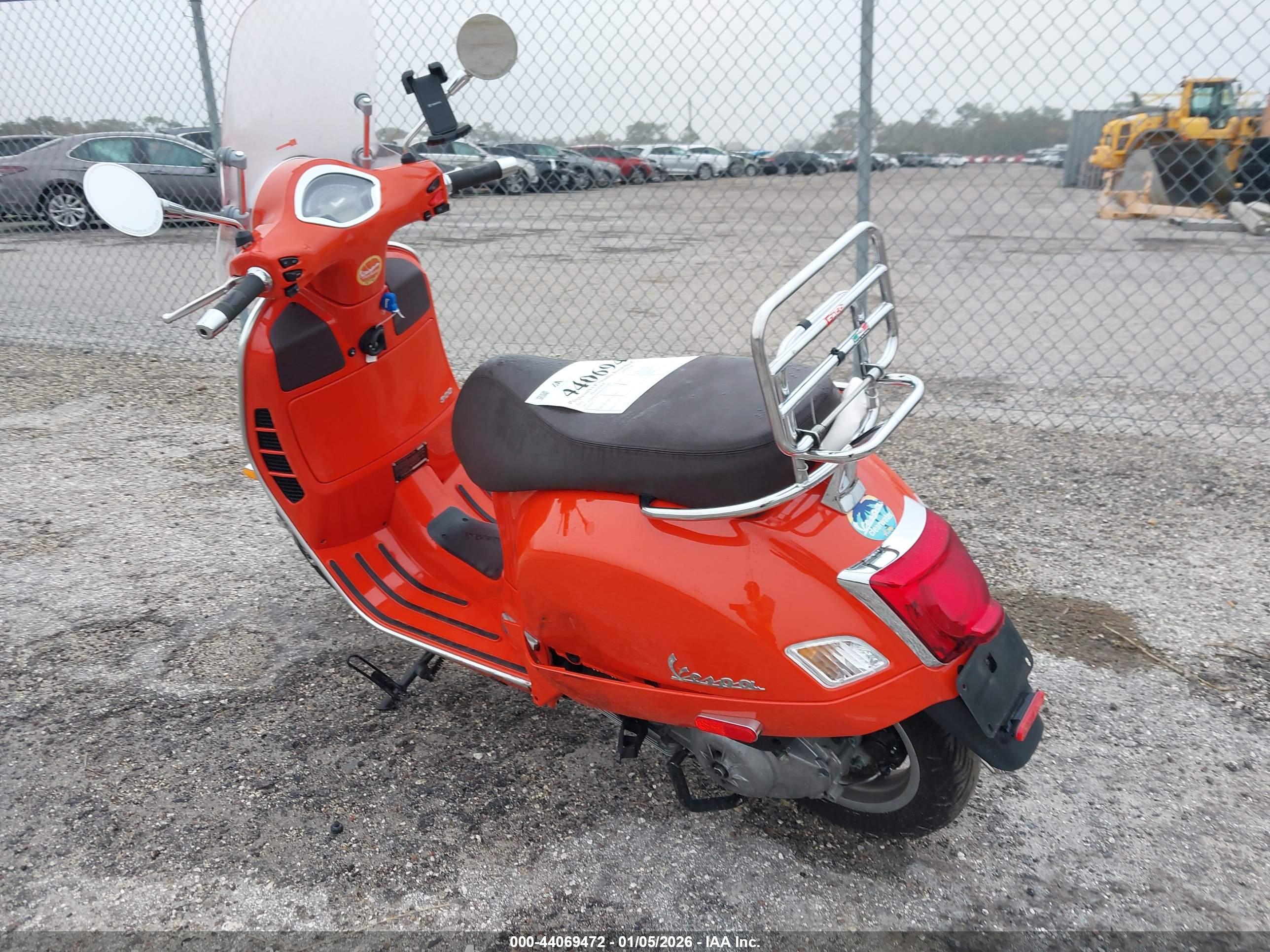 VESPA GTS image 3