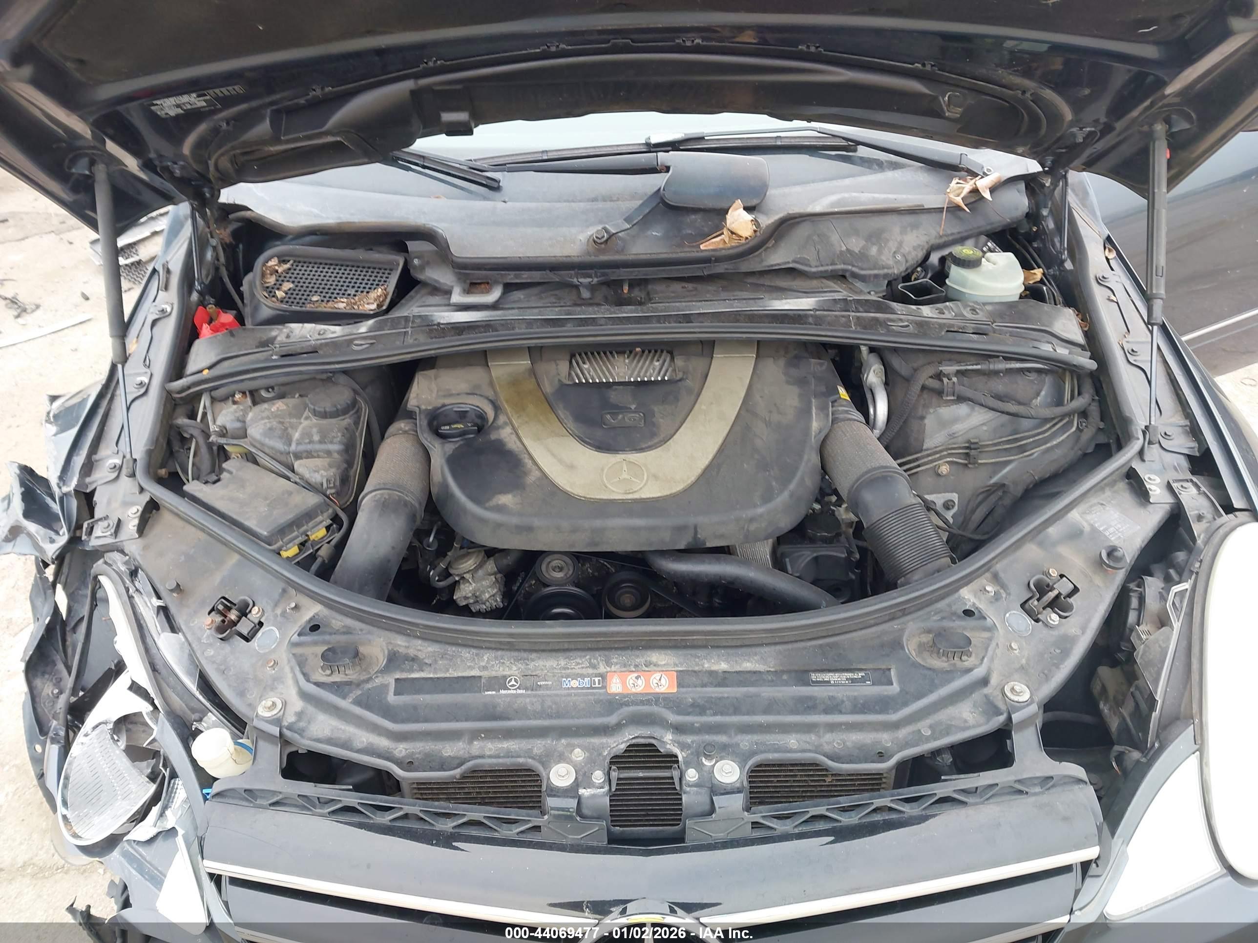 MERCEDES-BENZ R image 10