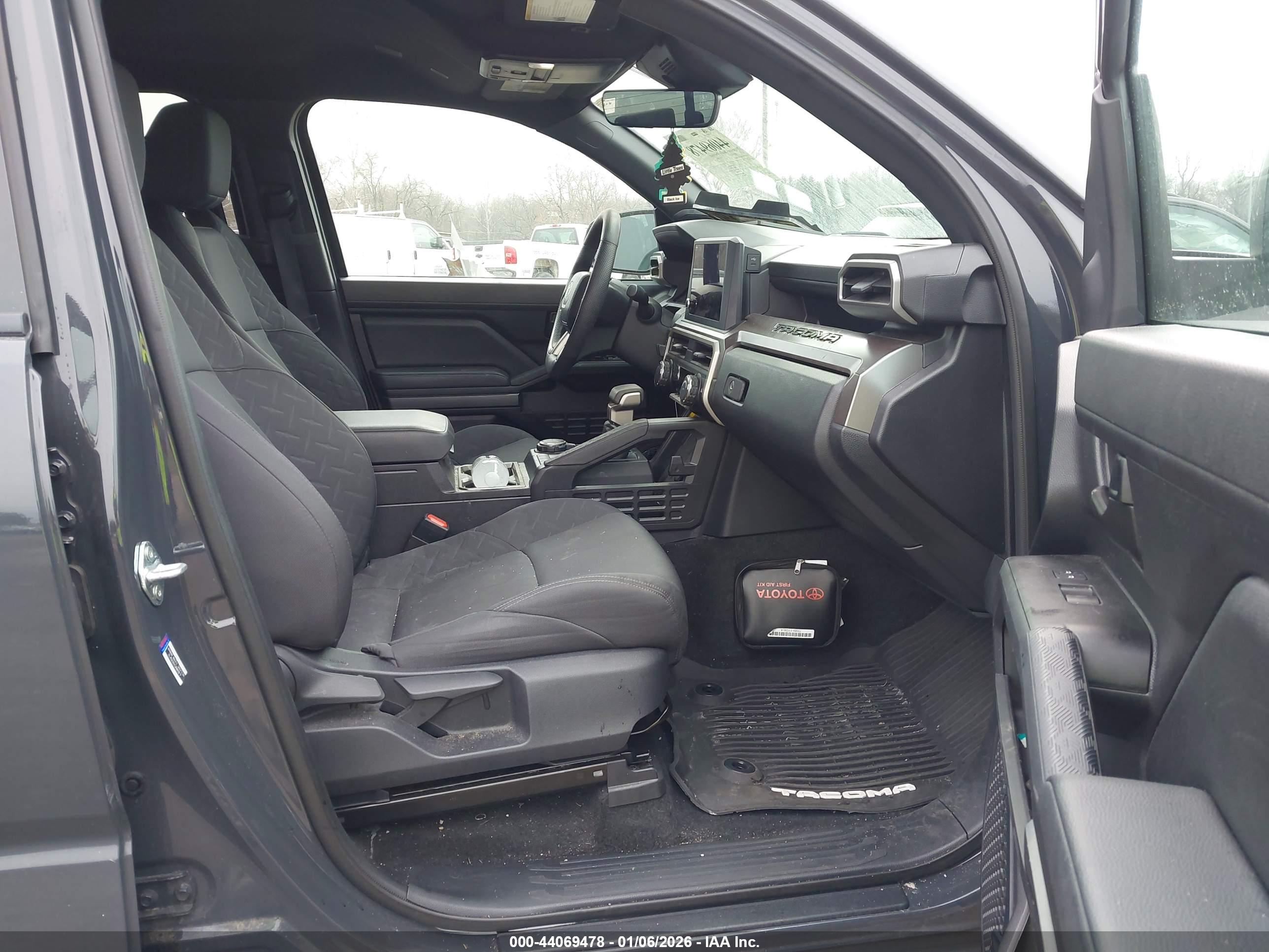 TOYOTA TACOMA image 5