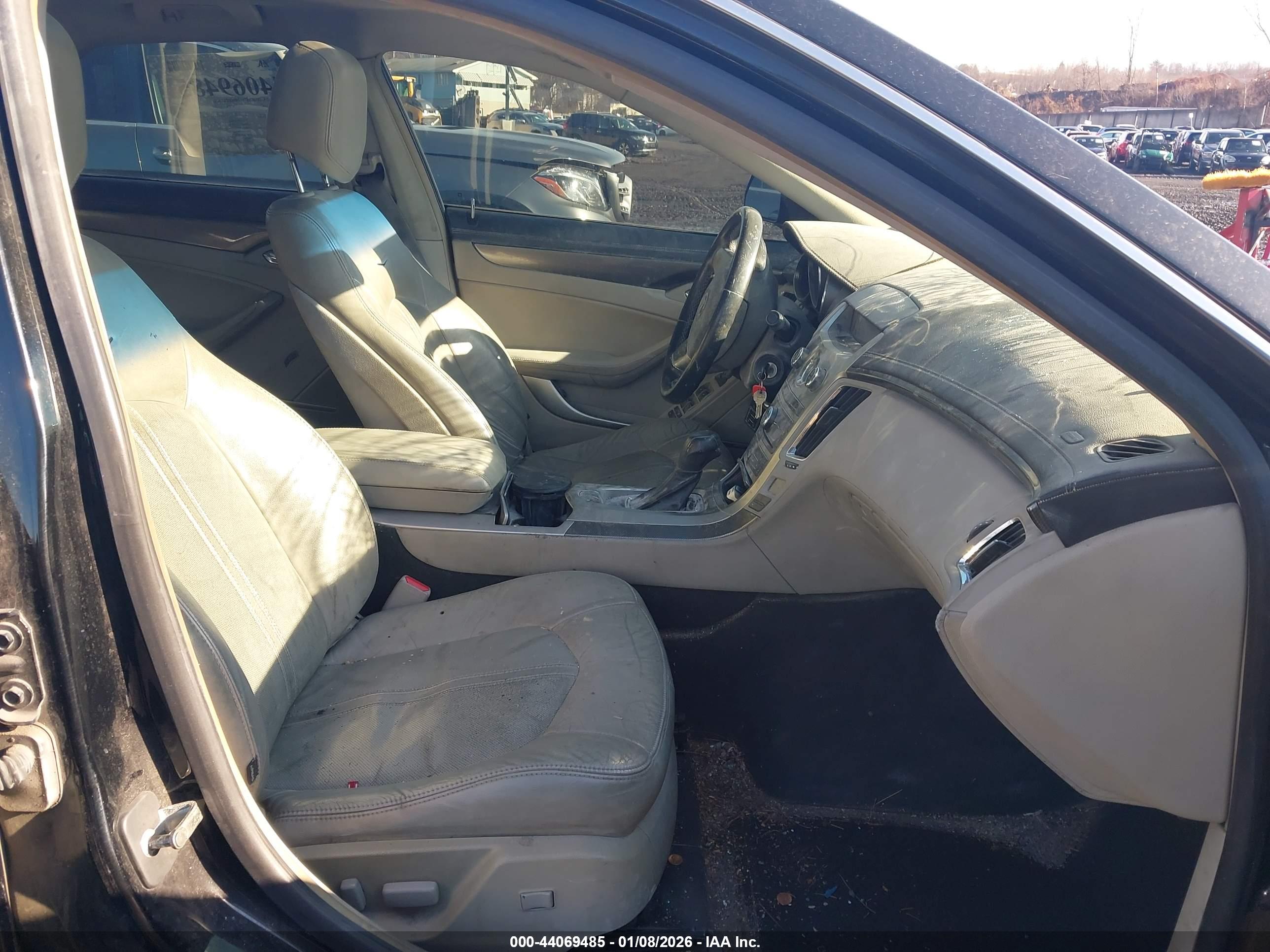 CADILLAC CTS image 5