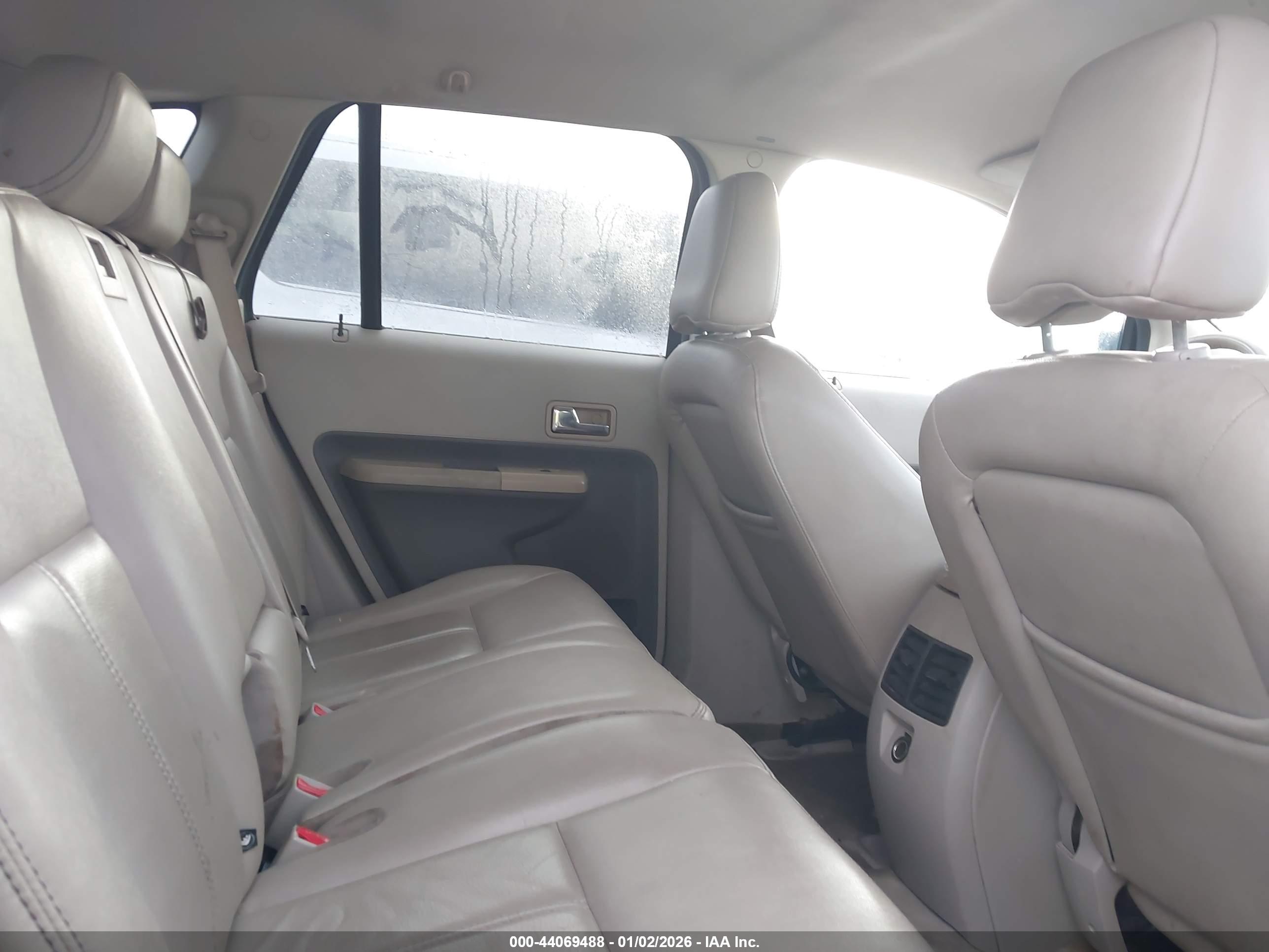FORD EDGE image 8