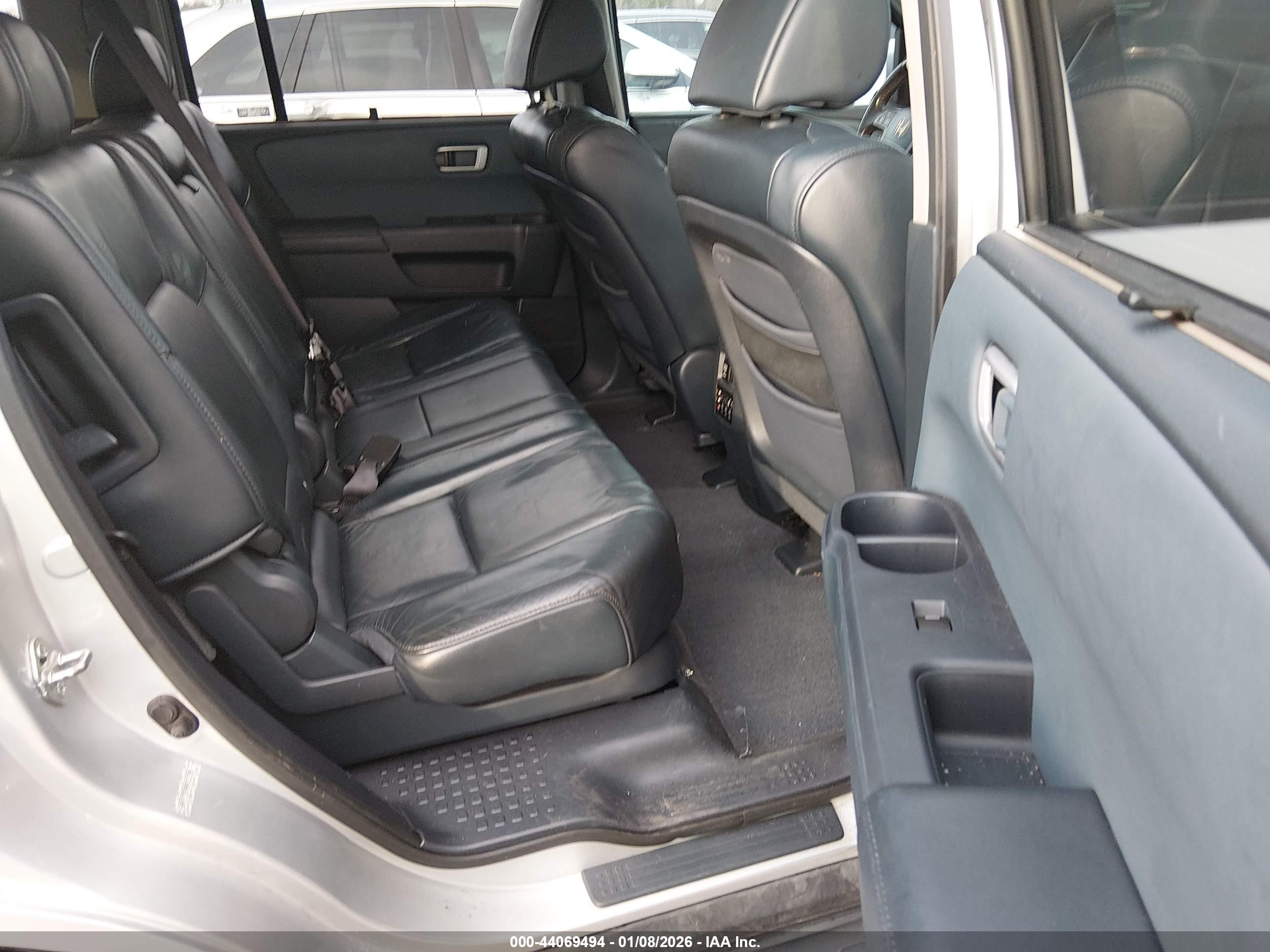 HONDA PILOT image 8