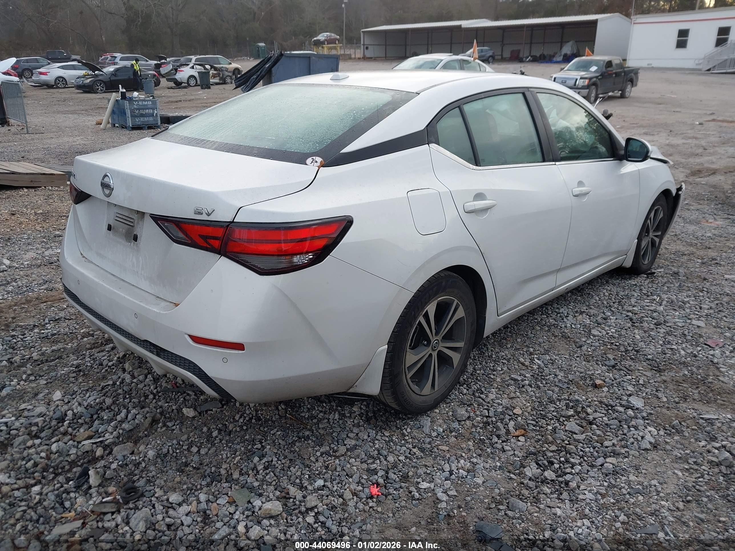 NISSAN SENTRA image 4