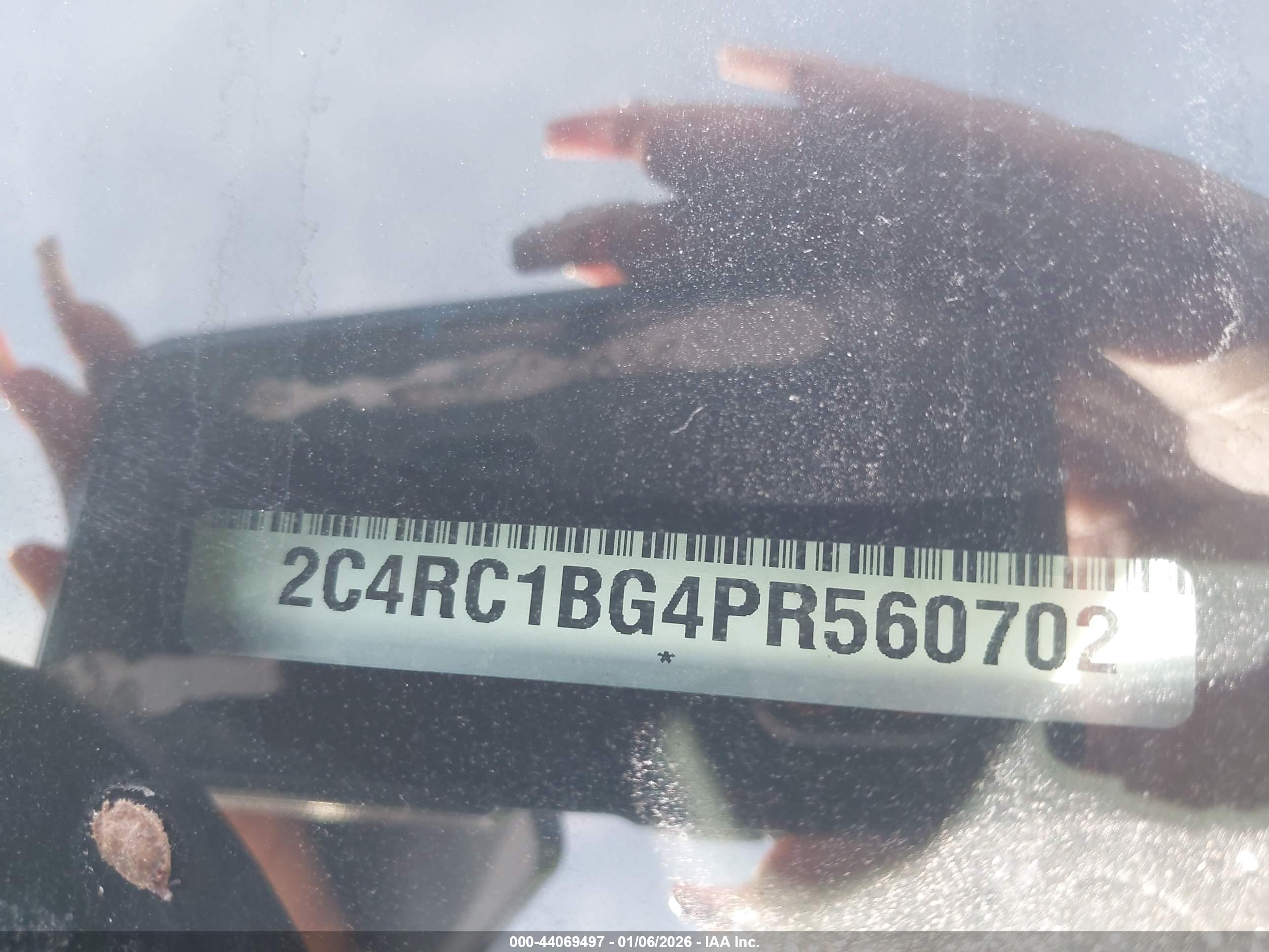 CHRYSLER PACIFICA image 9
