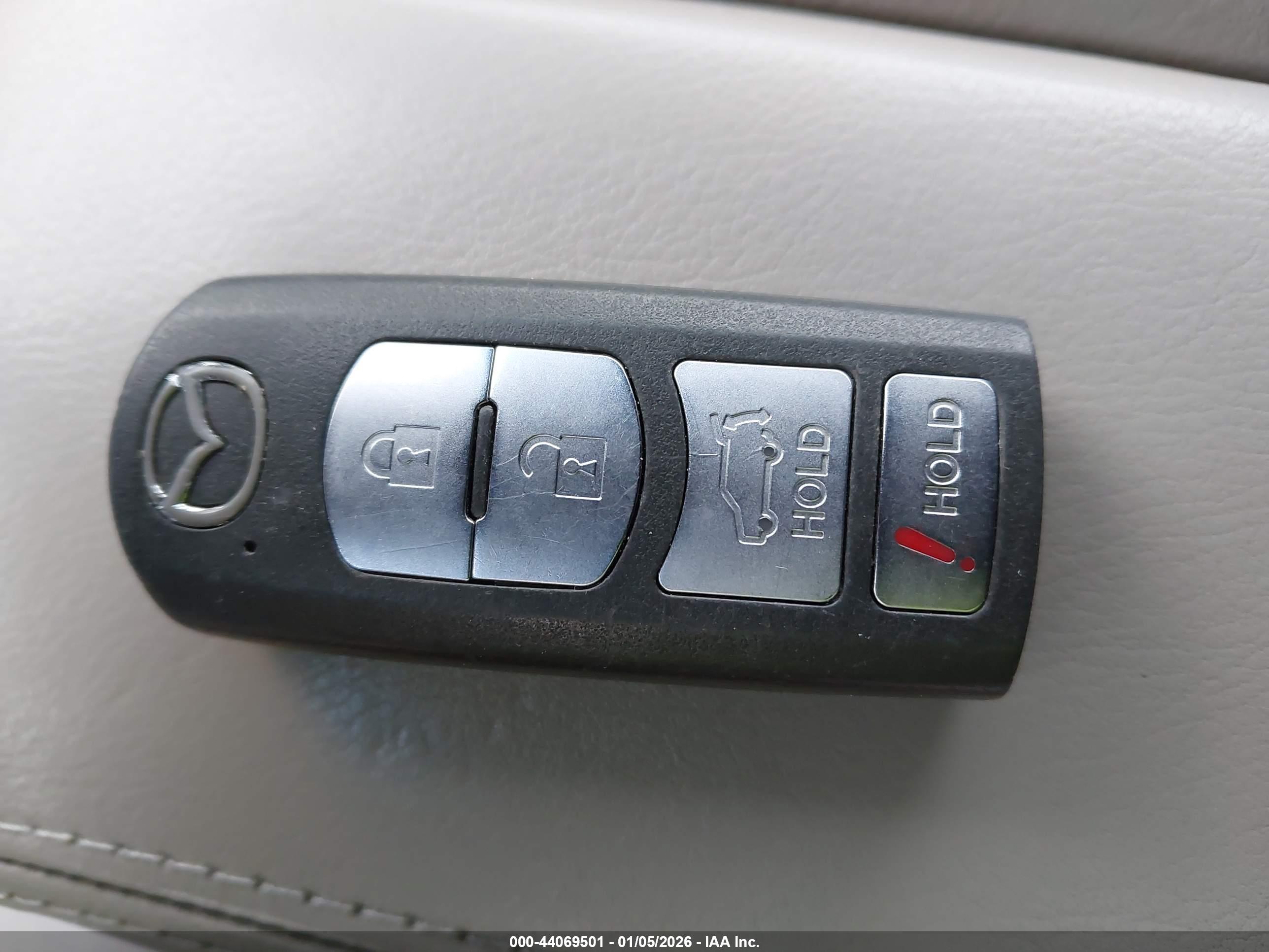 MAZDA CX-9 image 11