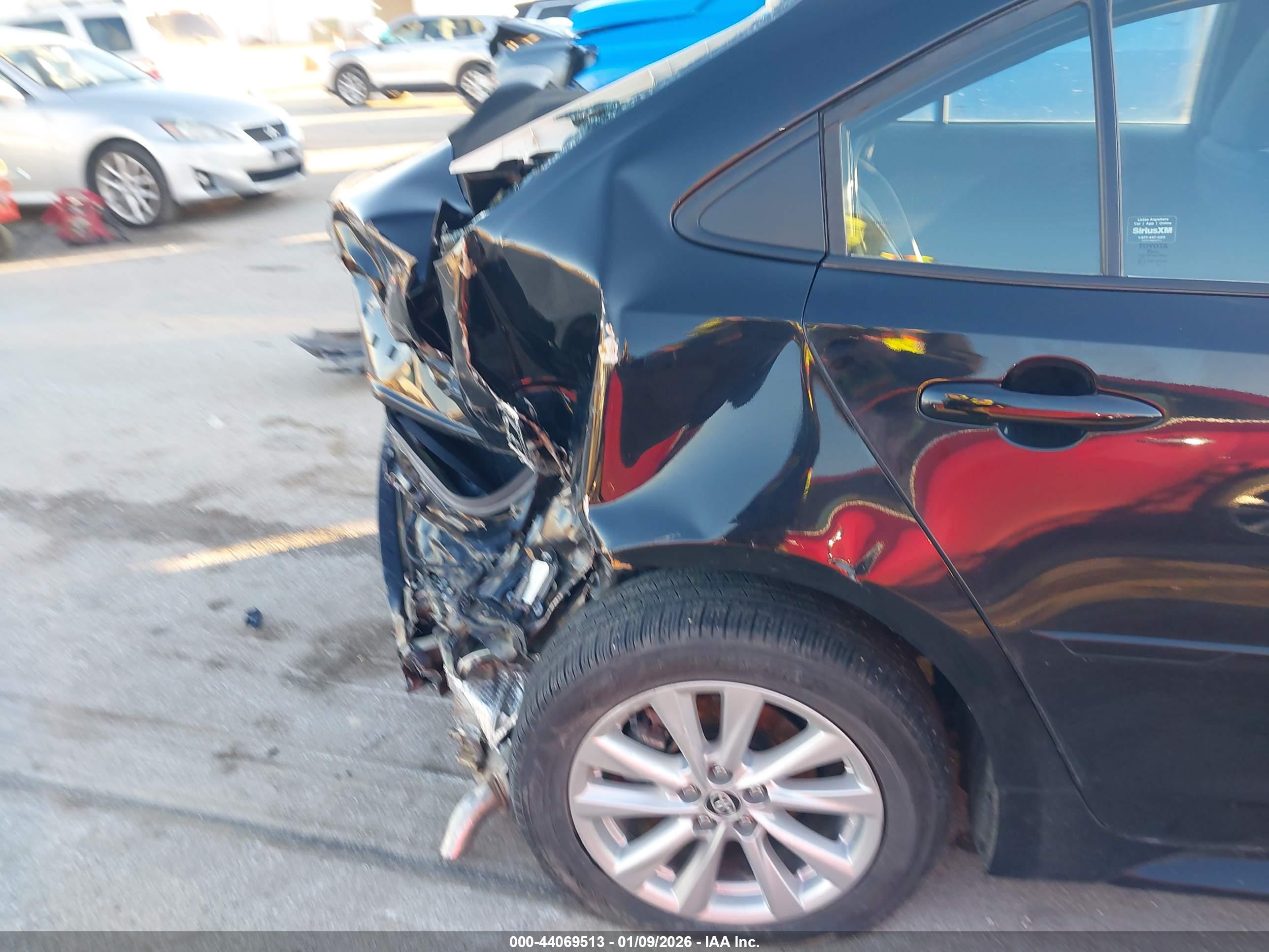 TOYOTA COROLLA image 6