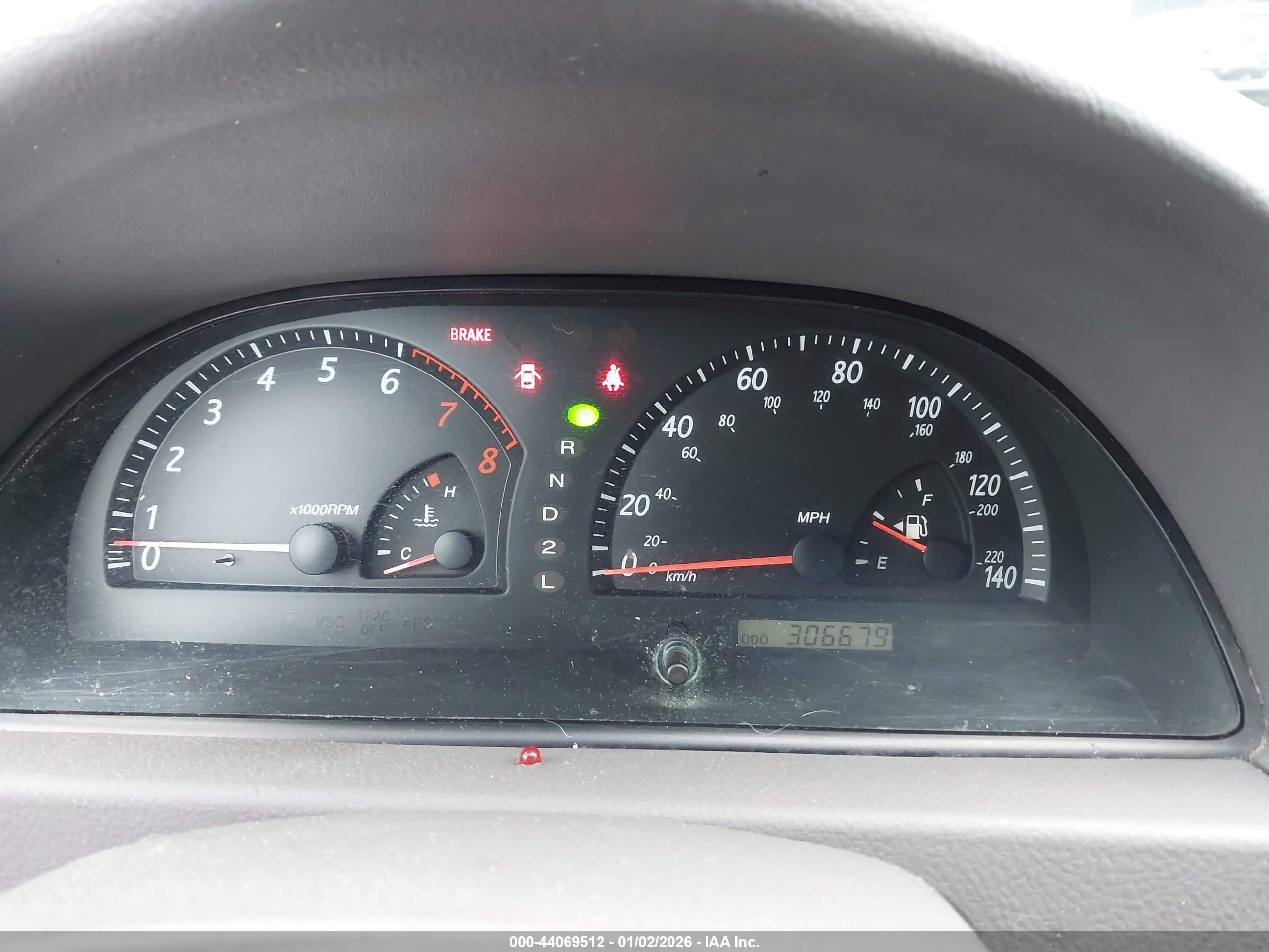TOYOTA CAMRY image 7