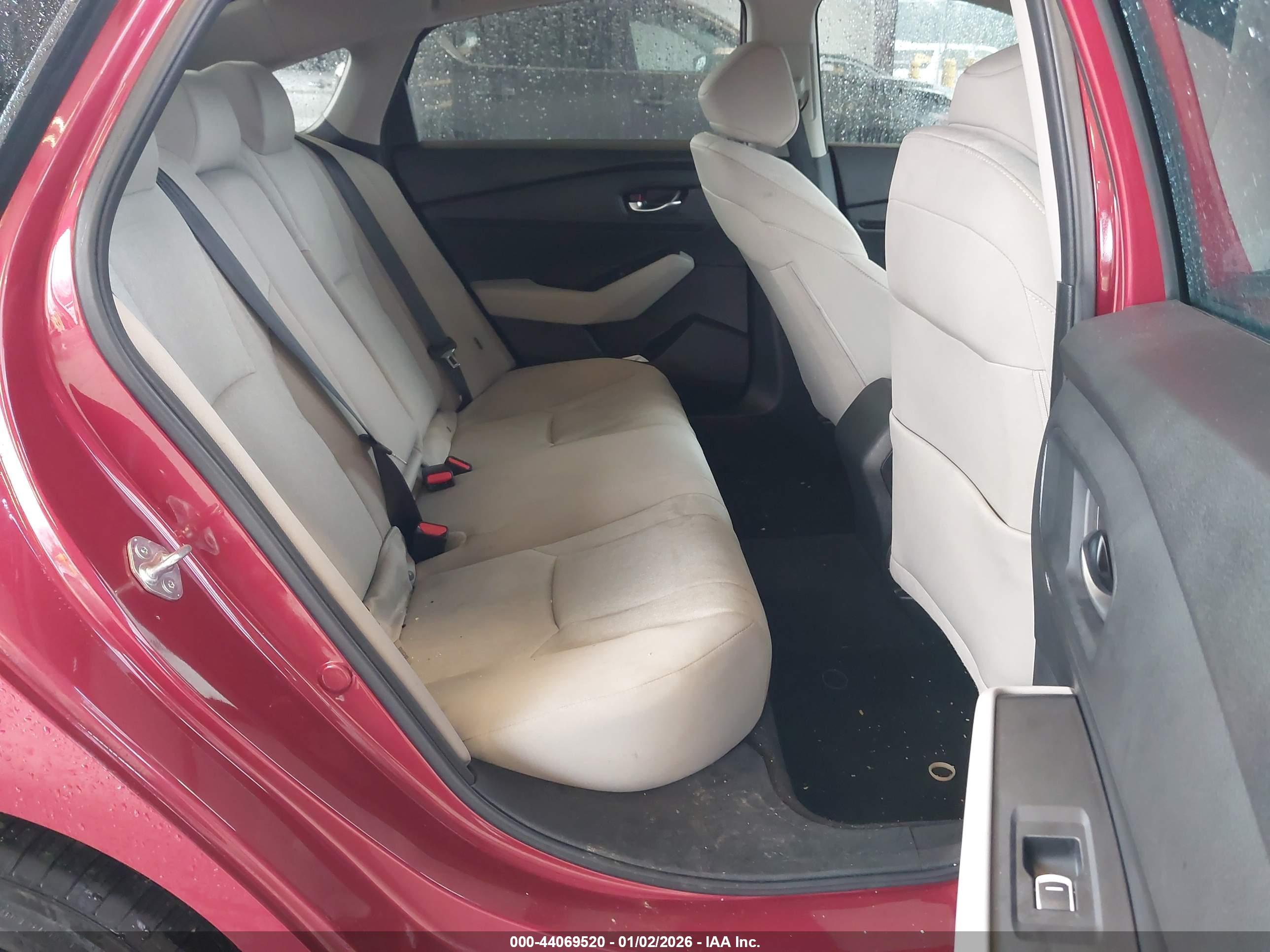 HONDA ACCORD image 8