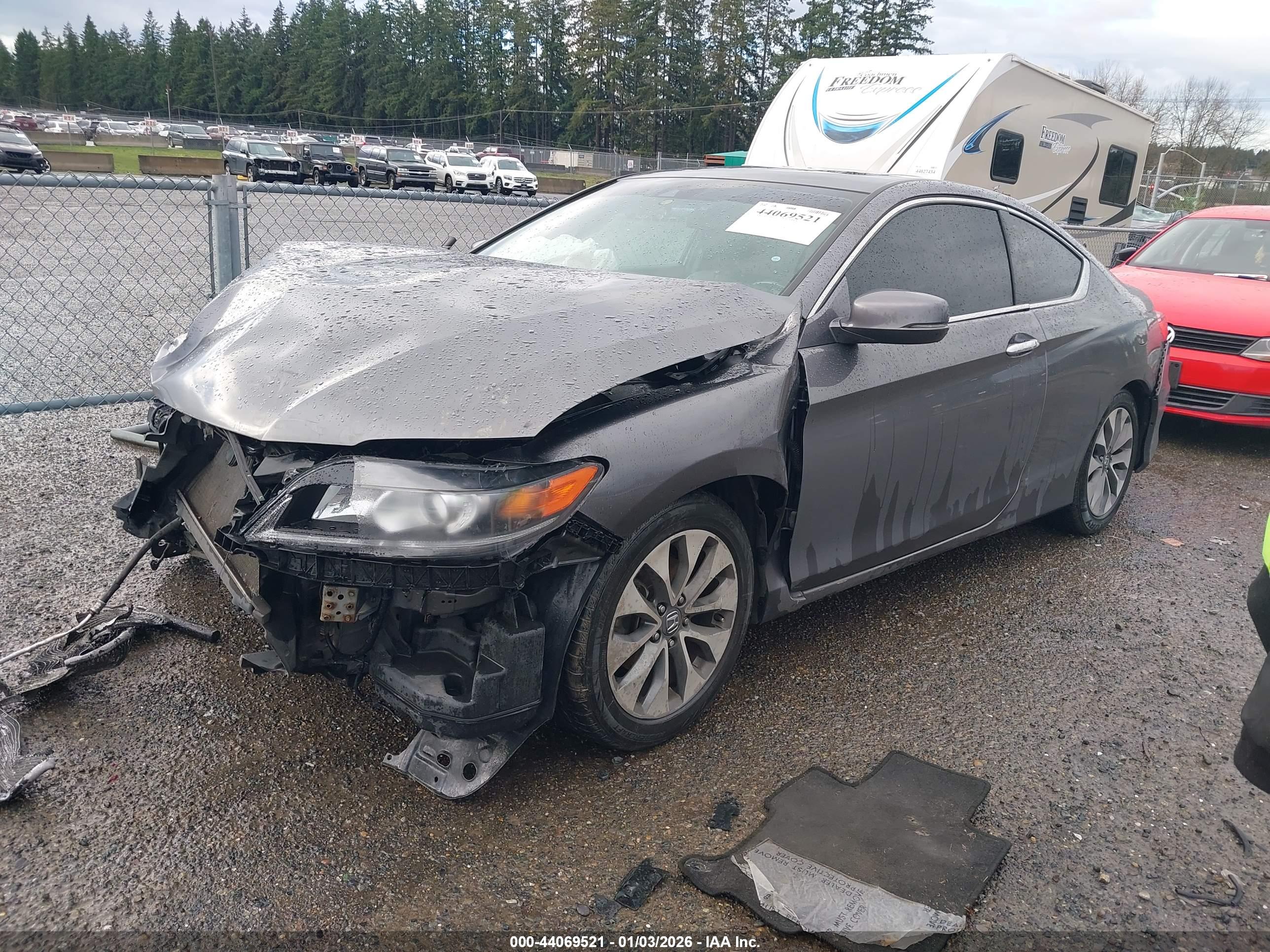 HONDA ACCORD image 2