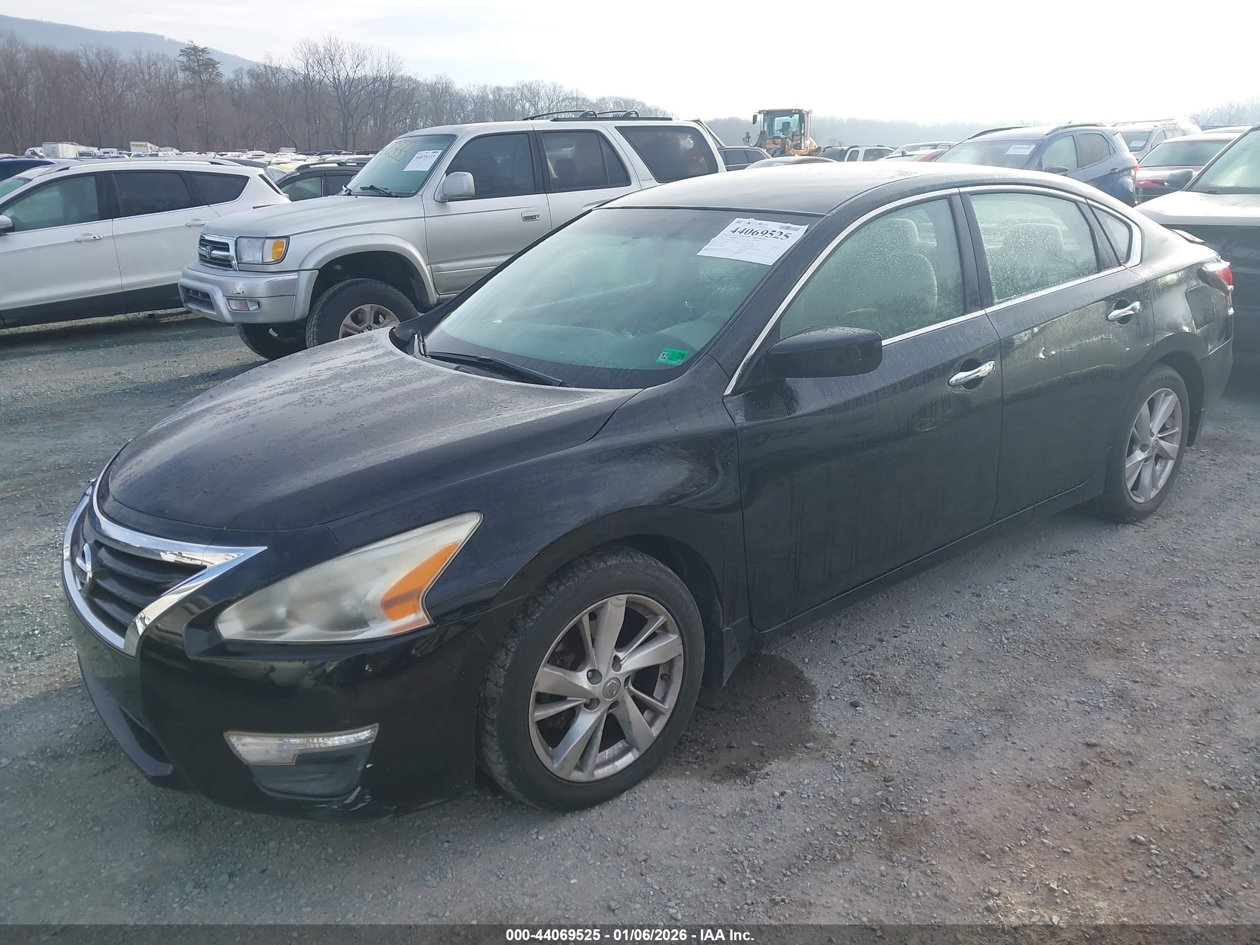 NISSAN ALTIMA image 2