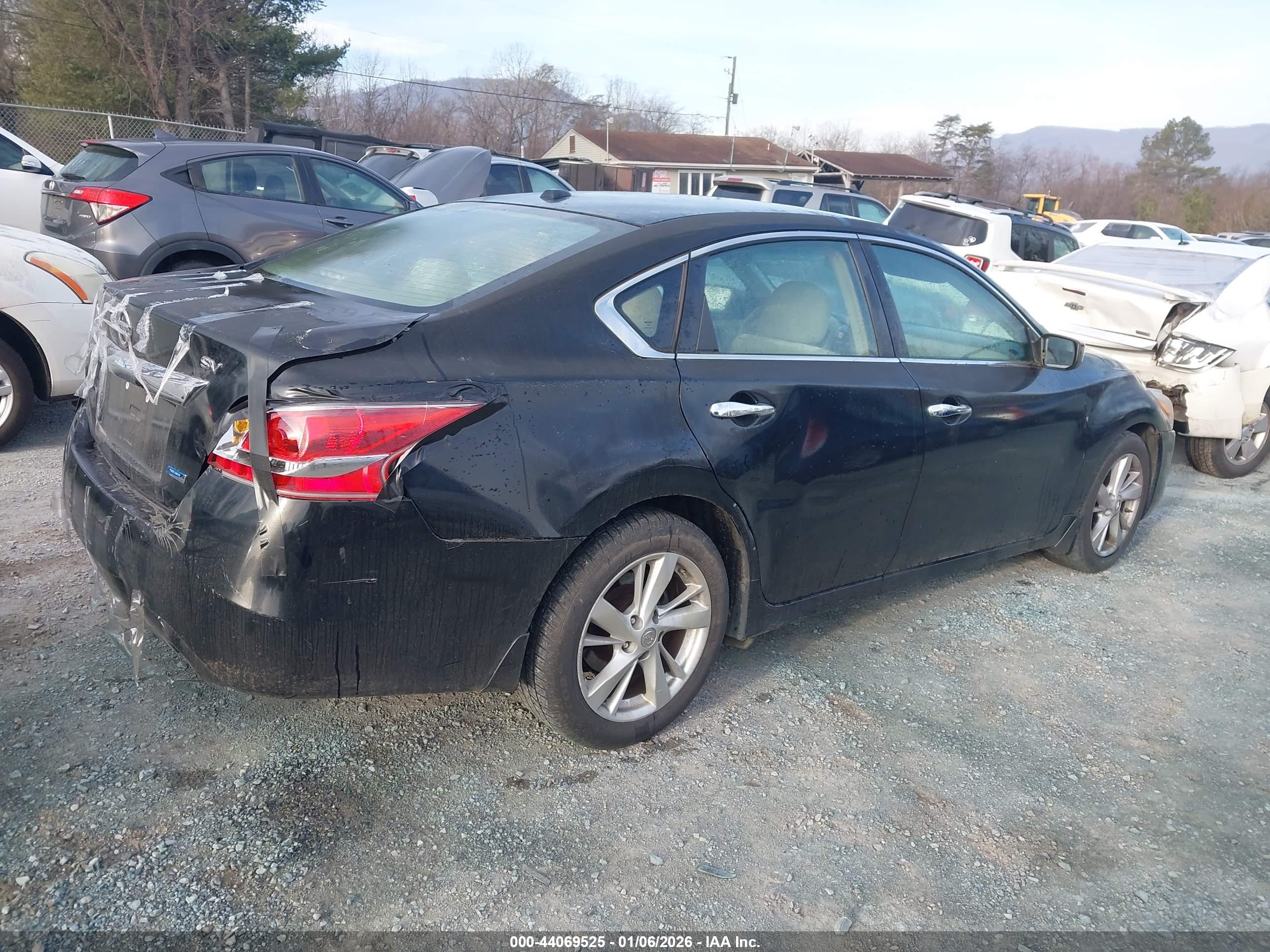 NISSAN ALTIMA image 4