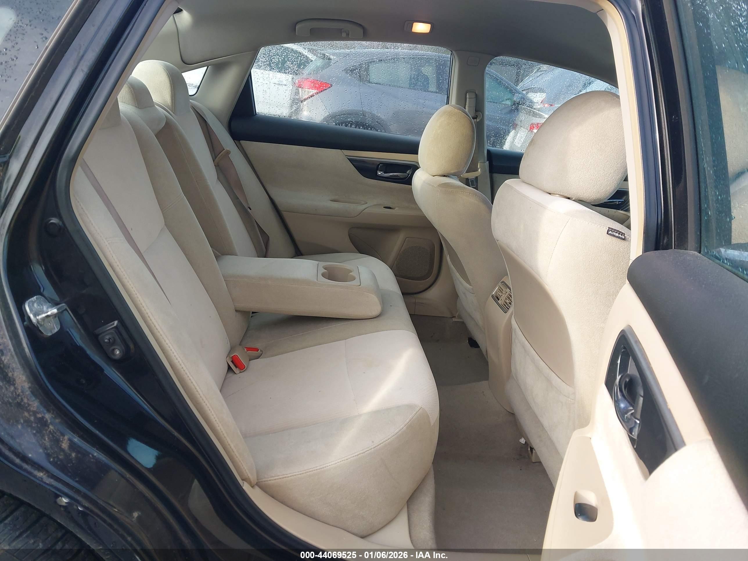 NISSAN ALTIMA image 8