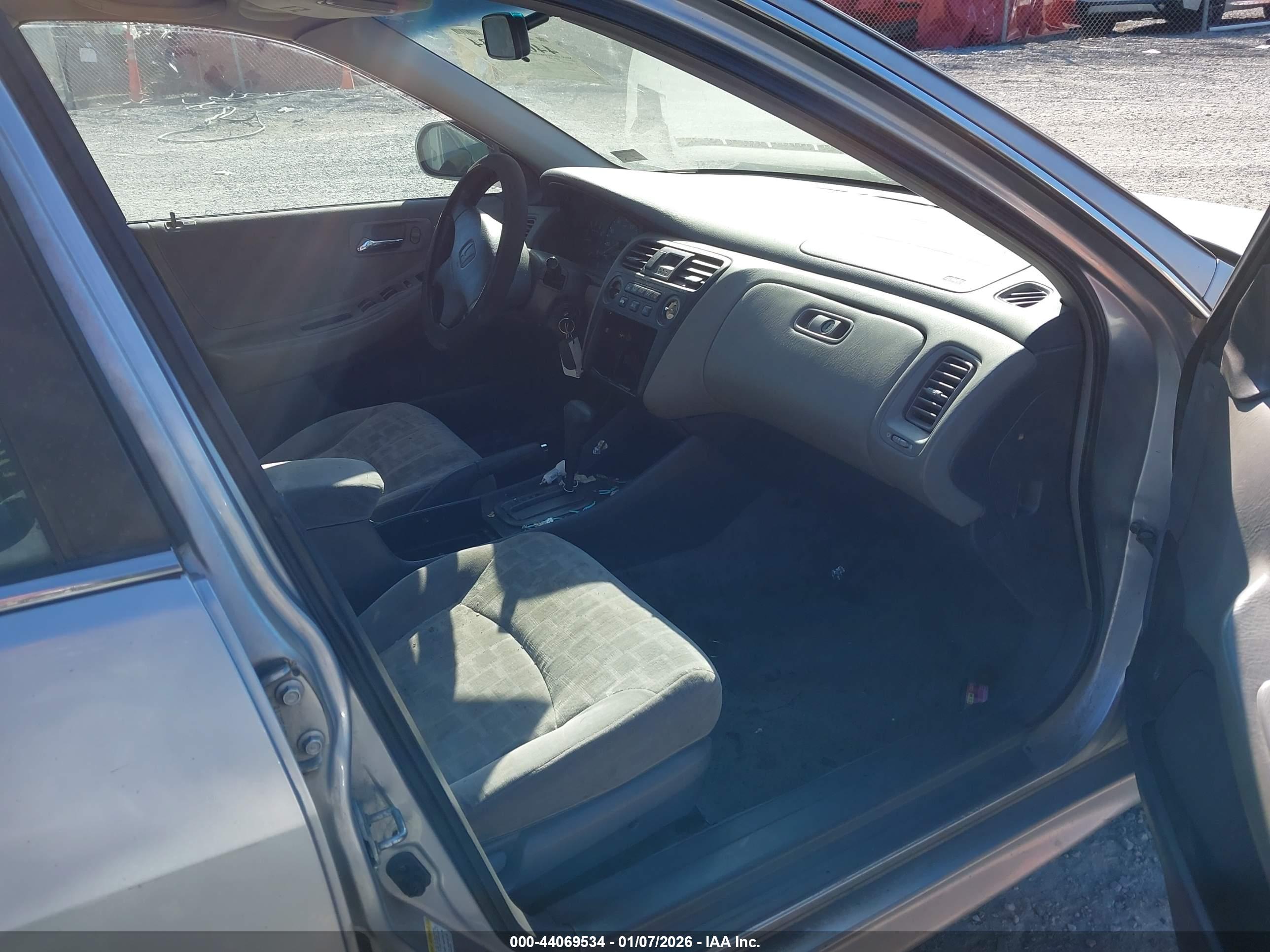 HONDA ACCORD image 5