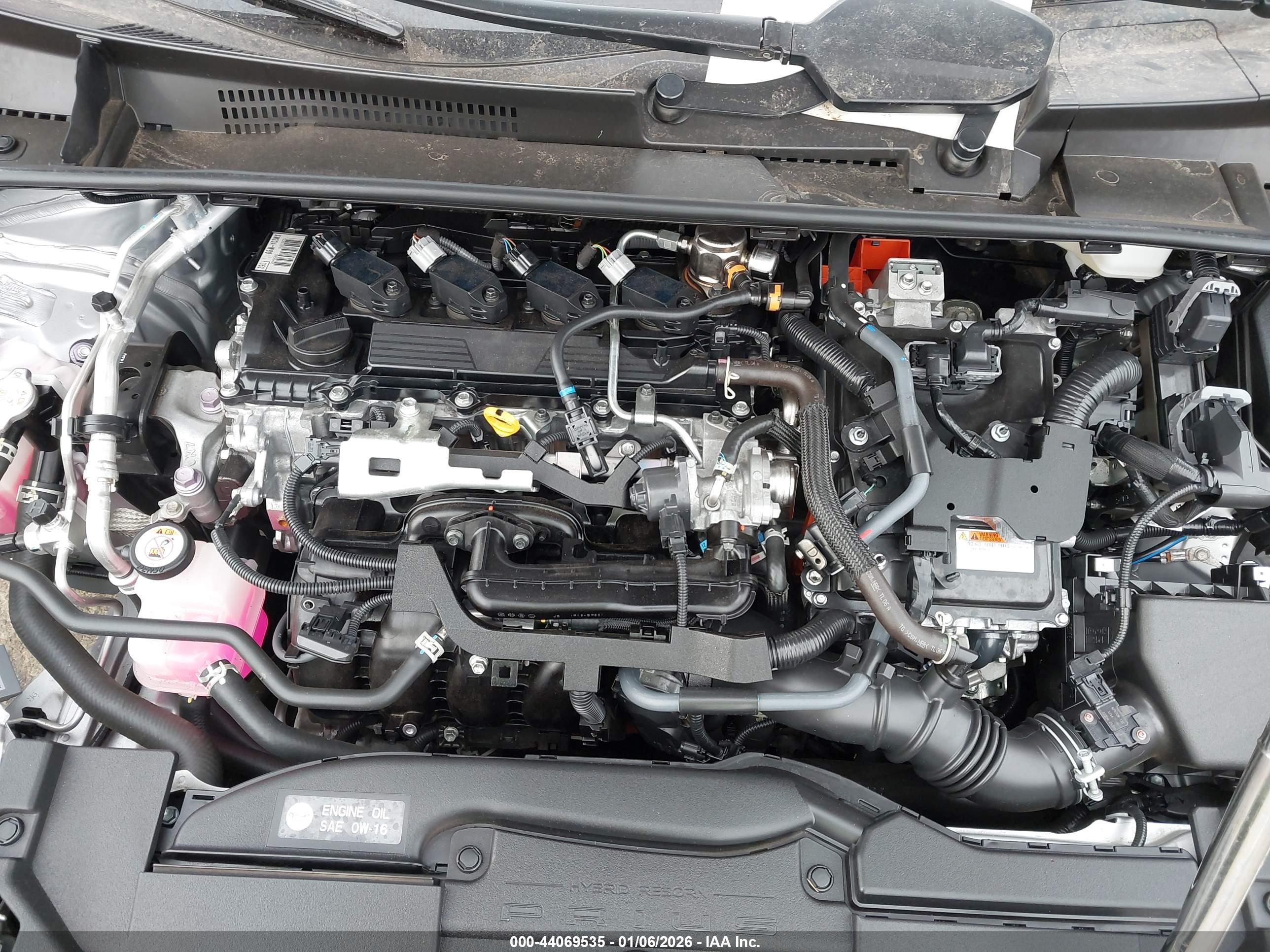 TOYOTA PRIUS image 10