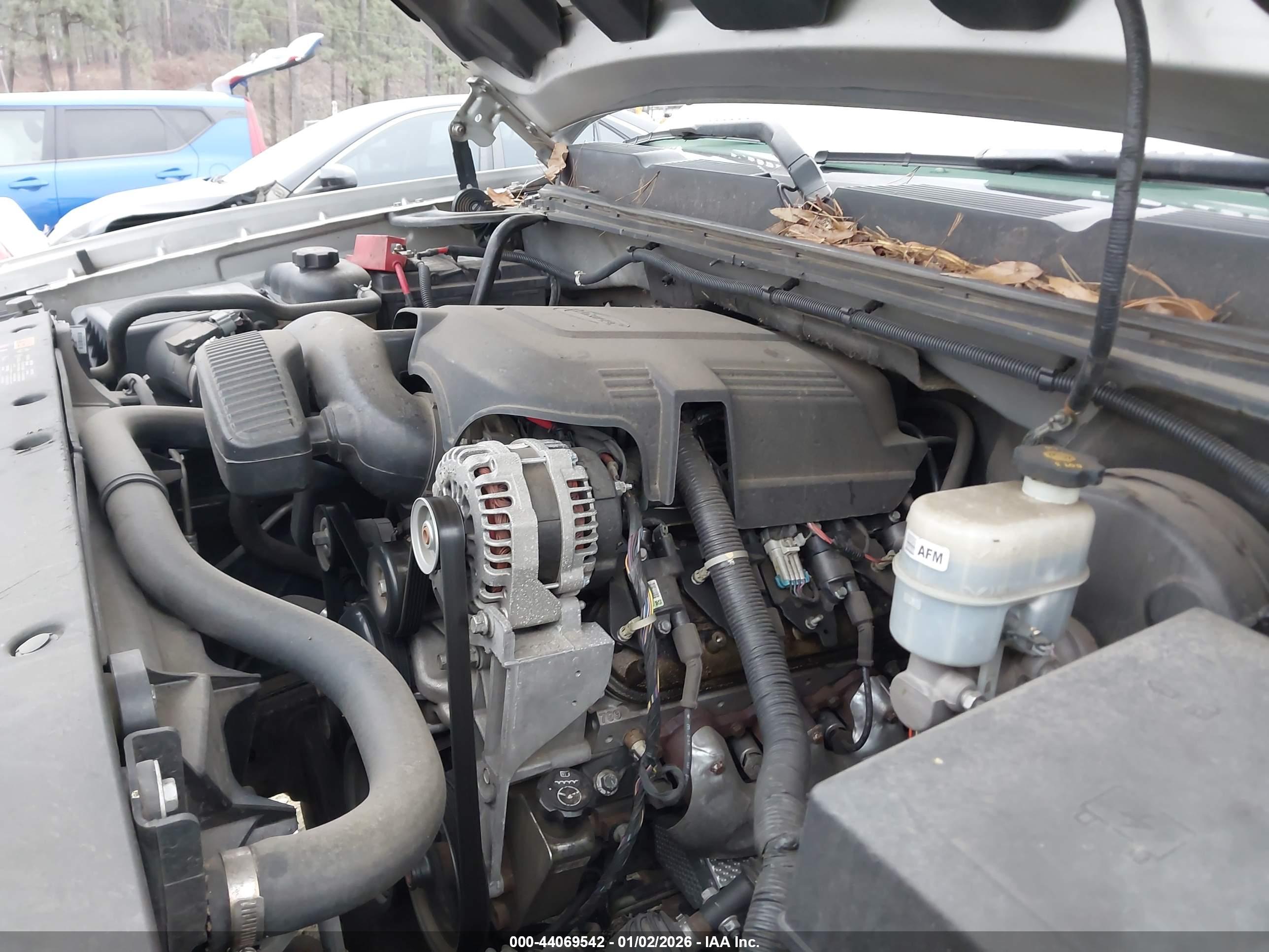 CHEVROLET SILVERADO image 10