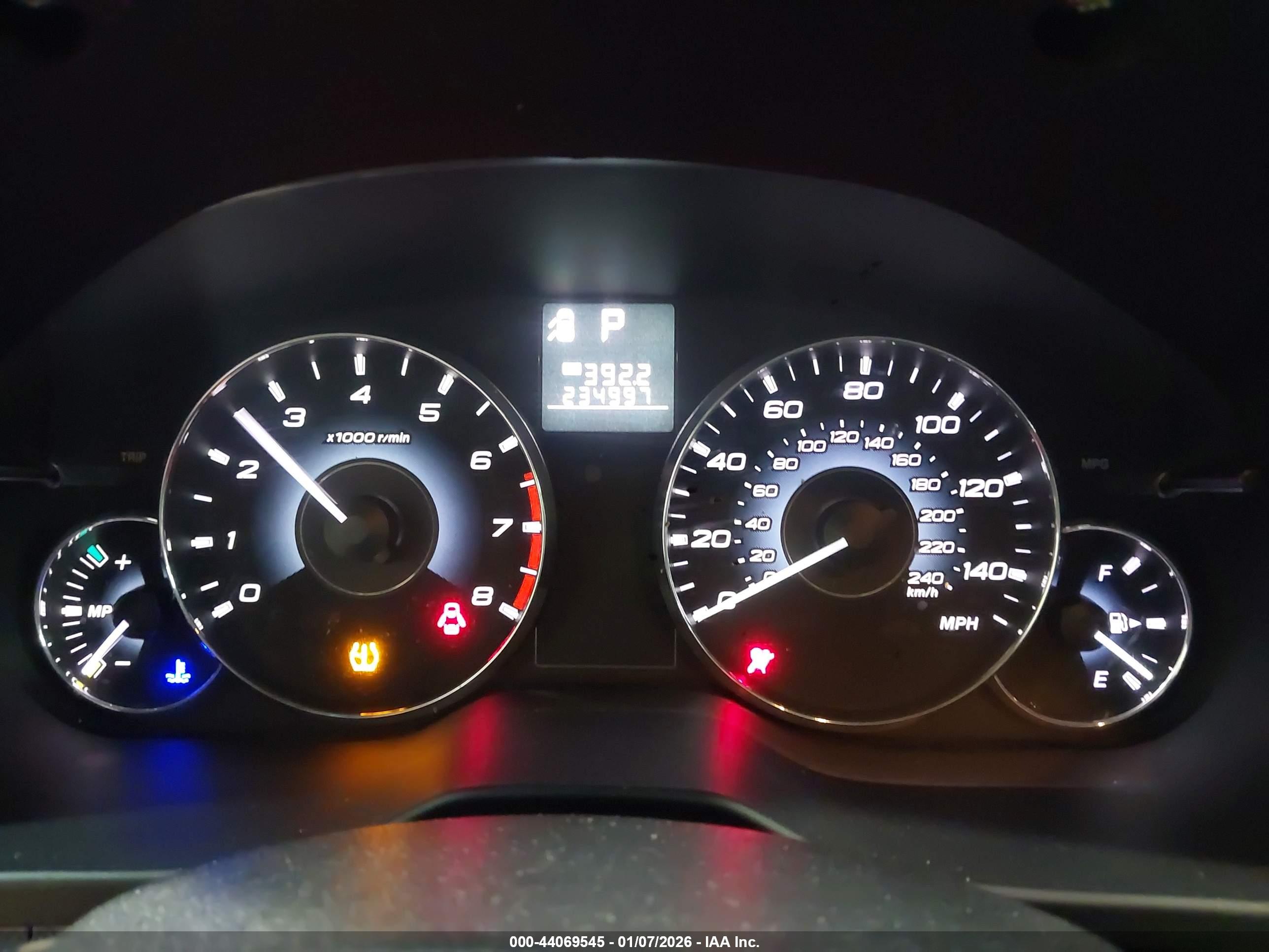 SUBARU OUTBACK image 7