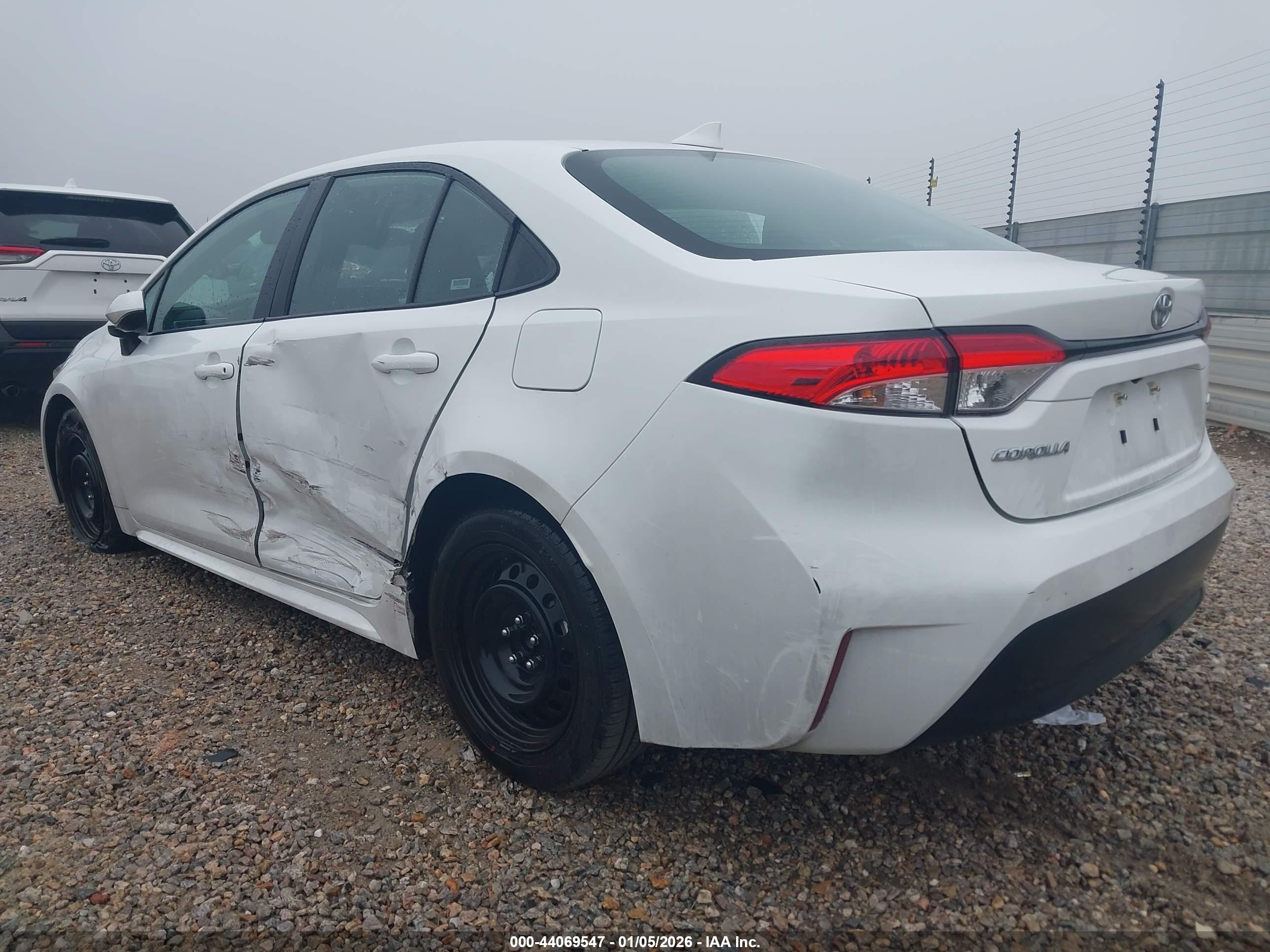 TOYOTA COROLLA image 3