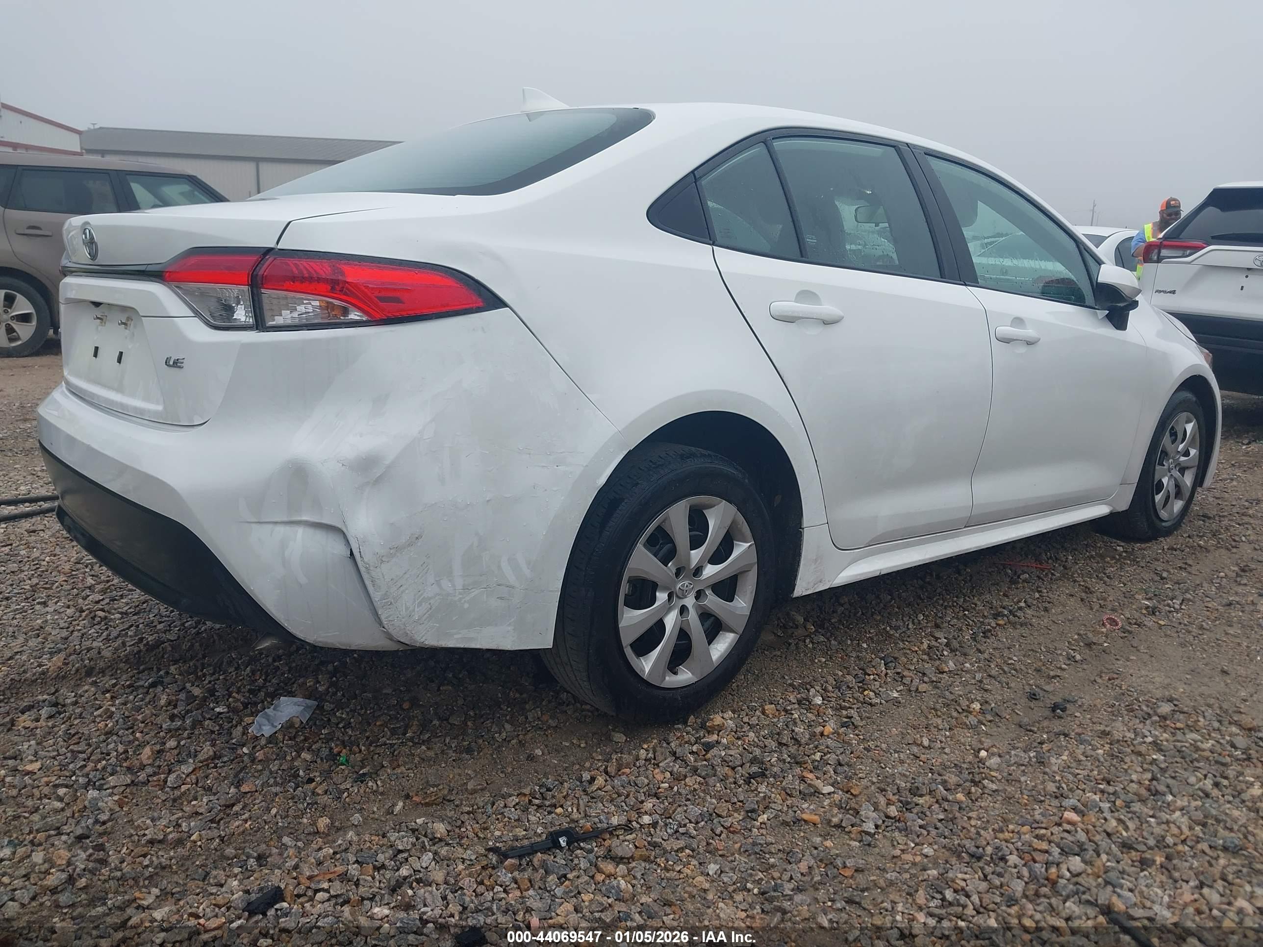 TOYOTA COROLLA image 4