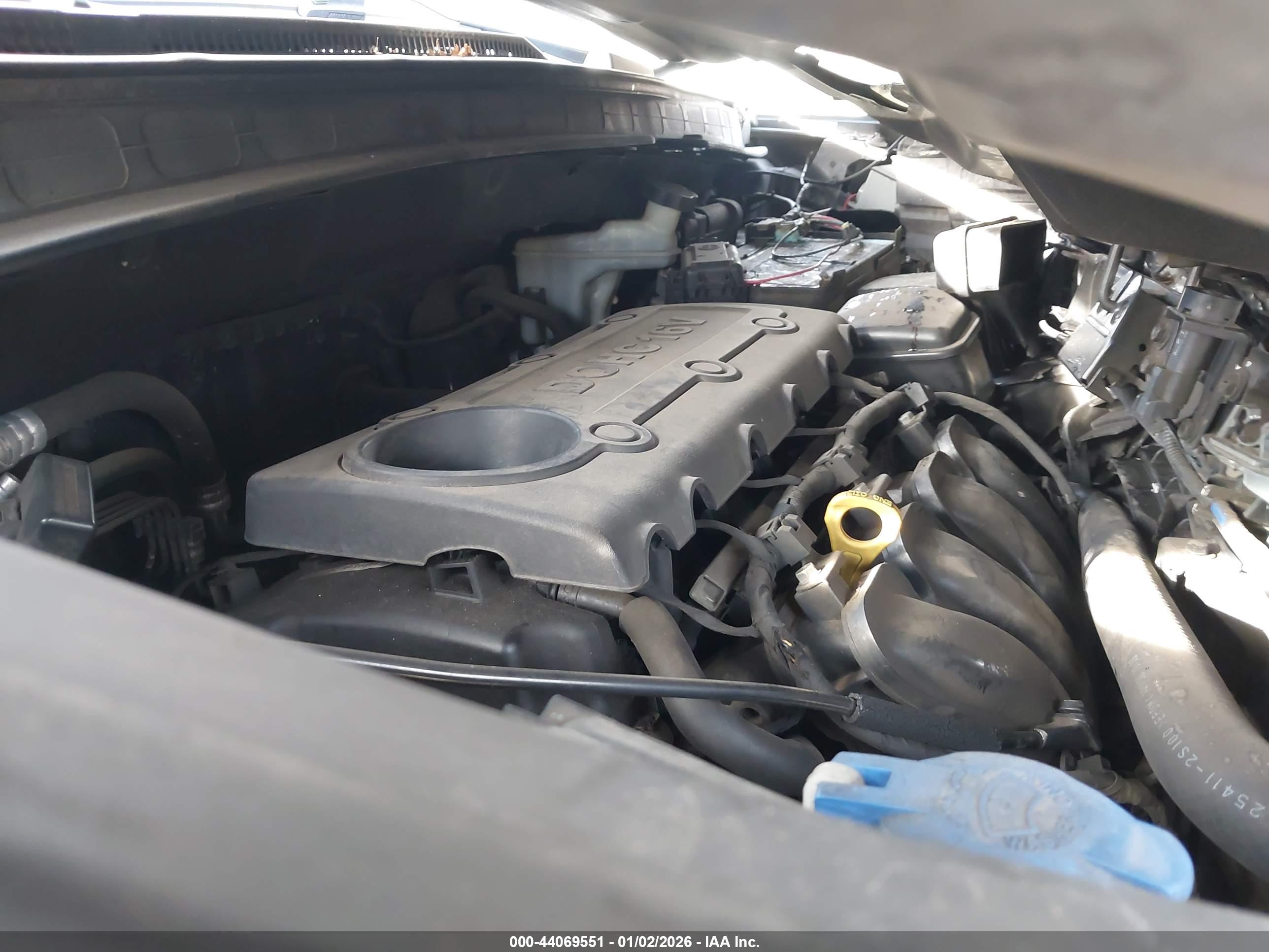 HYUNDAI TUCSON image 10