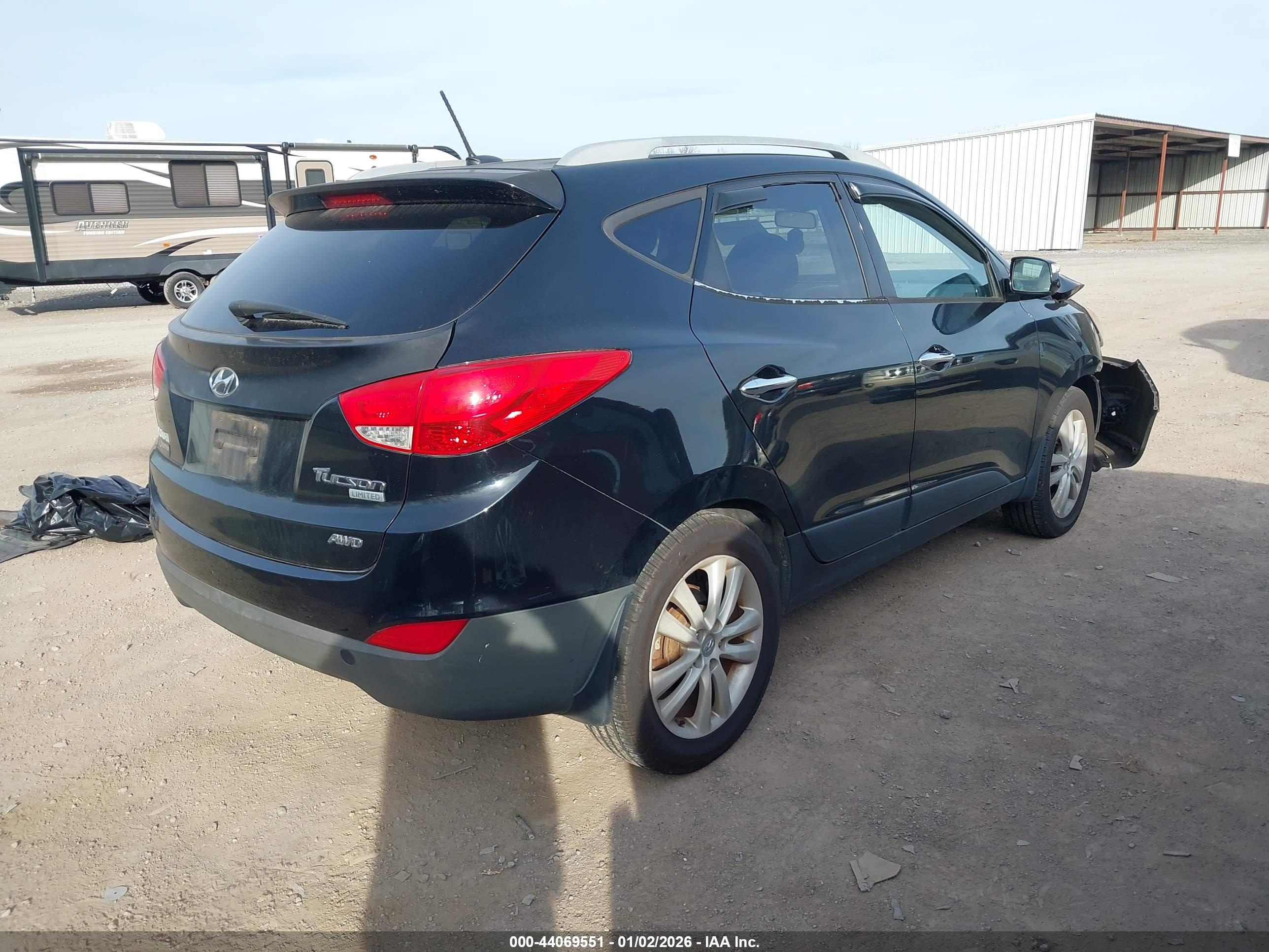 HYUNDAI TUCSON image 4