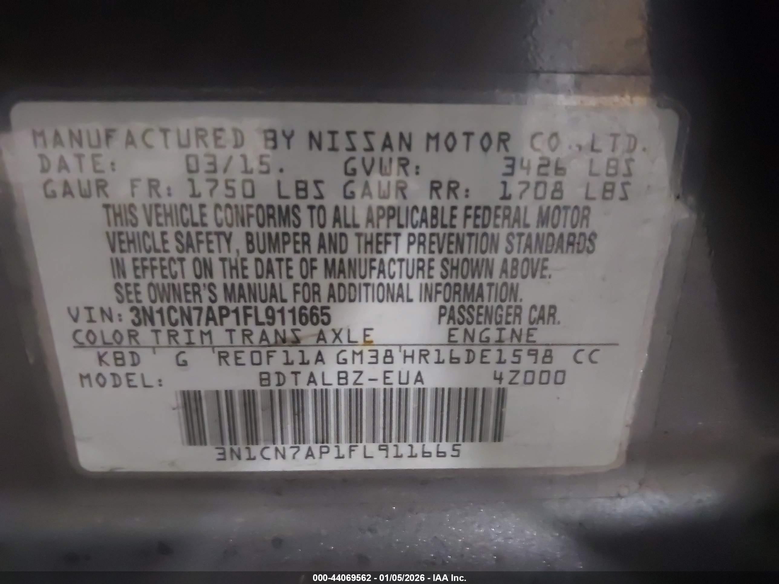 NISSAN VERSA image 9