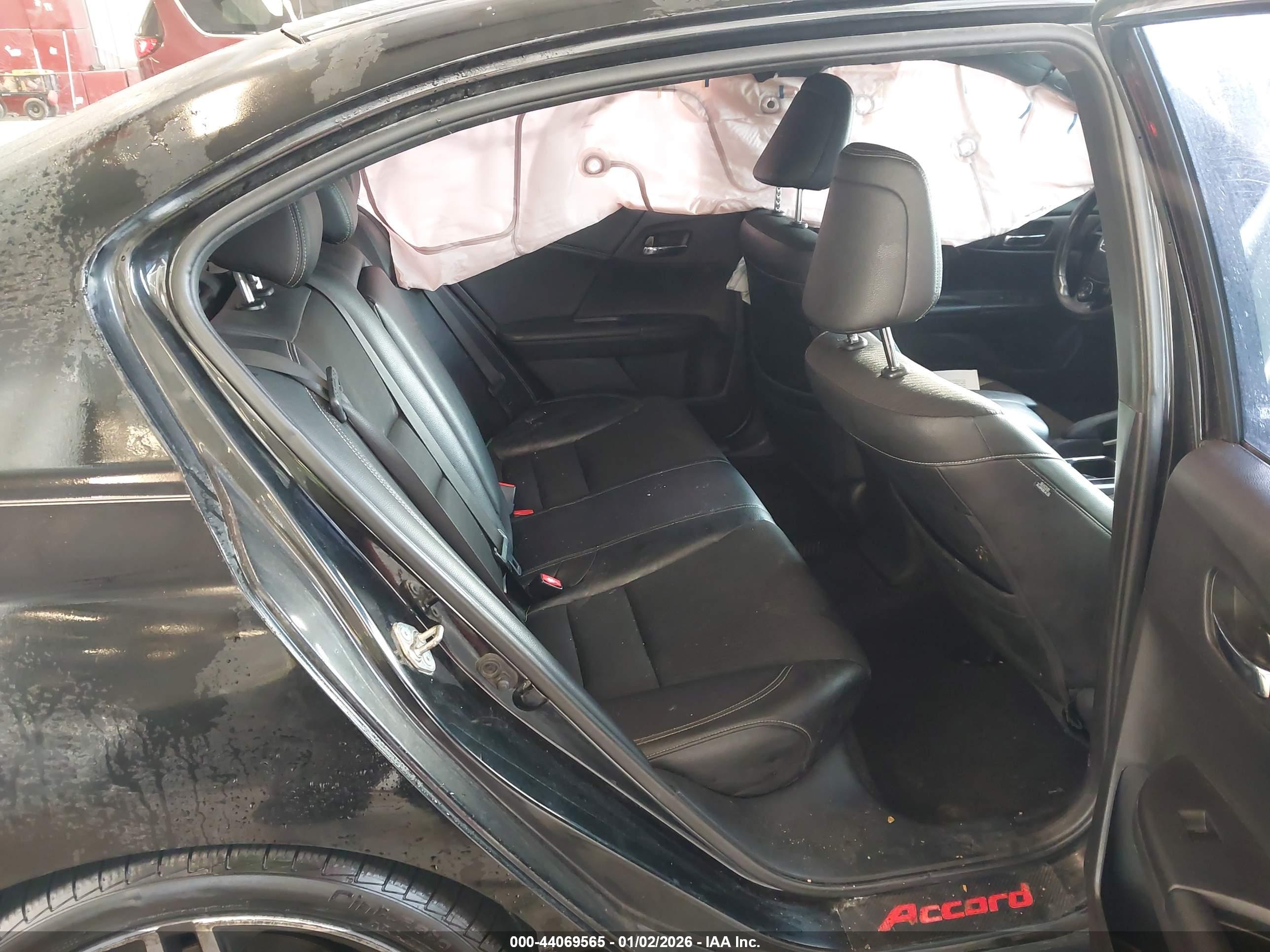 HONDA ACCORD image 8