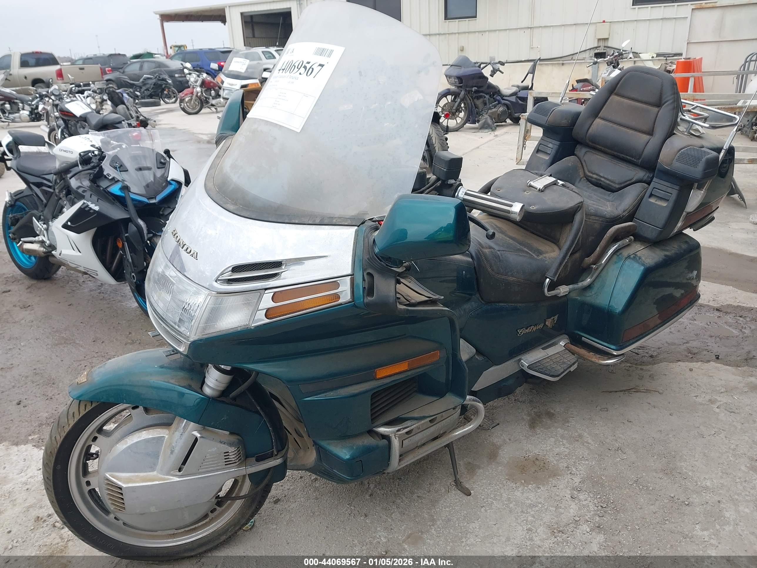 HONDA GL1500 image 2