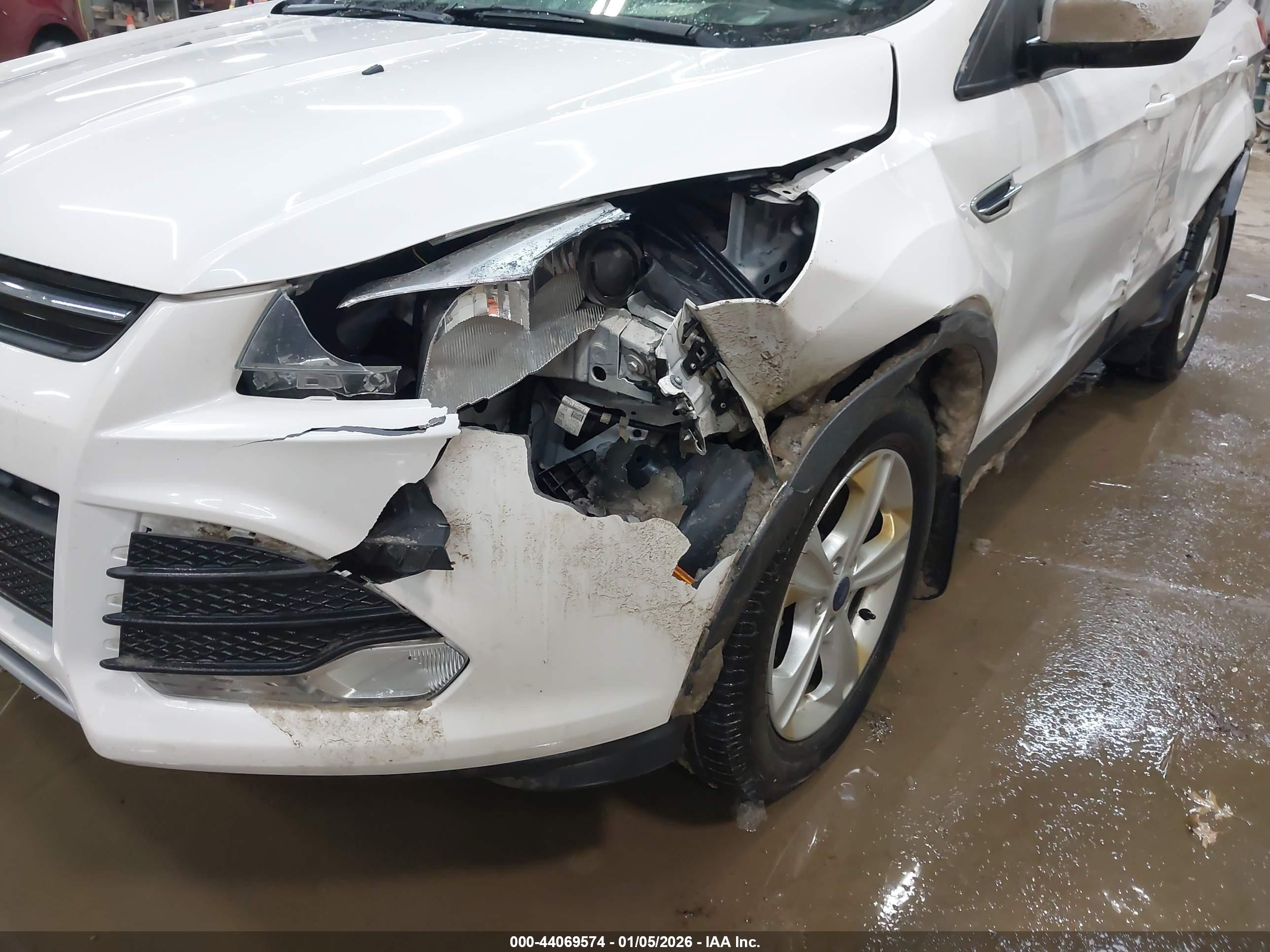 FORD ESCAPE image 6