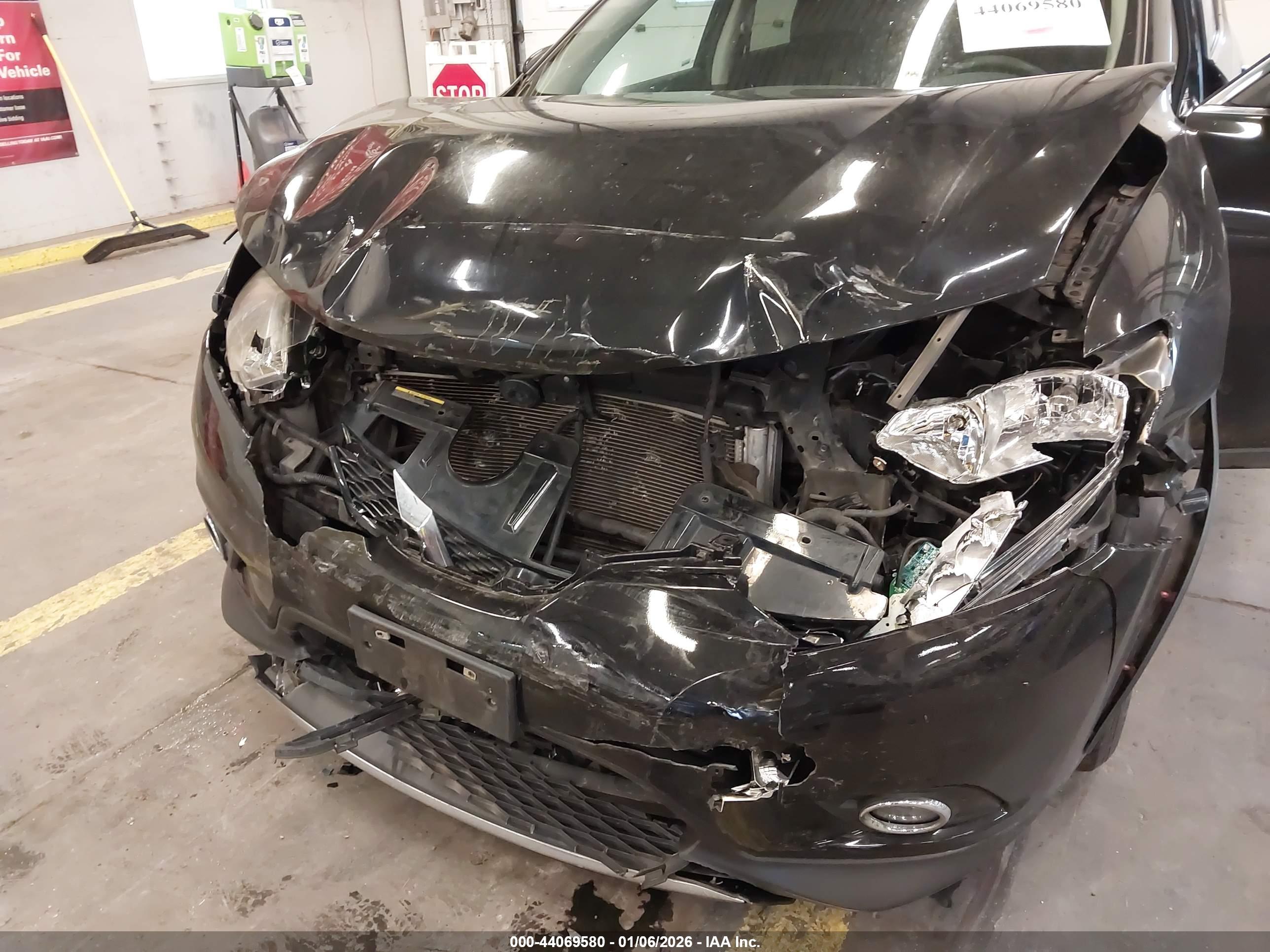 NISSAN ROGUE image 6