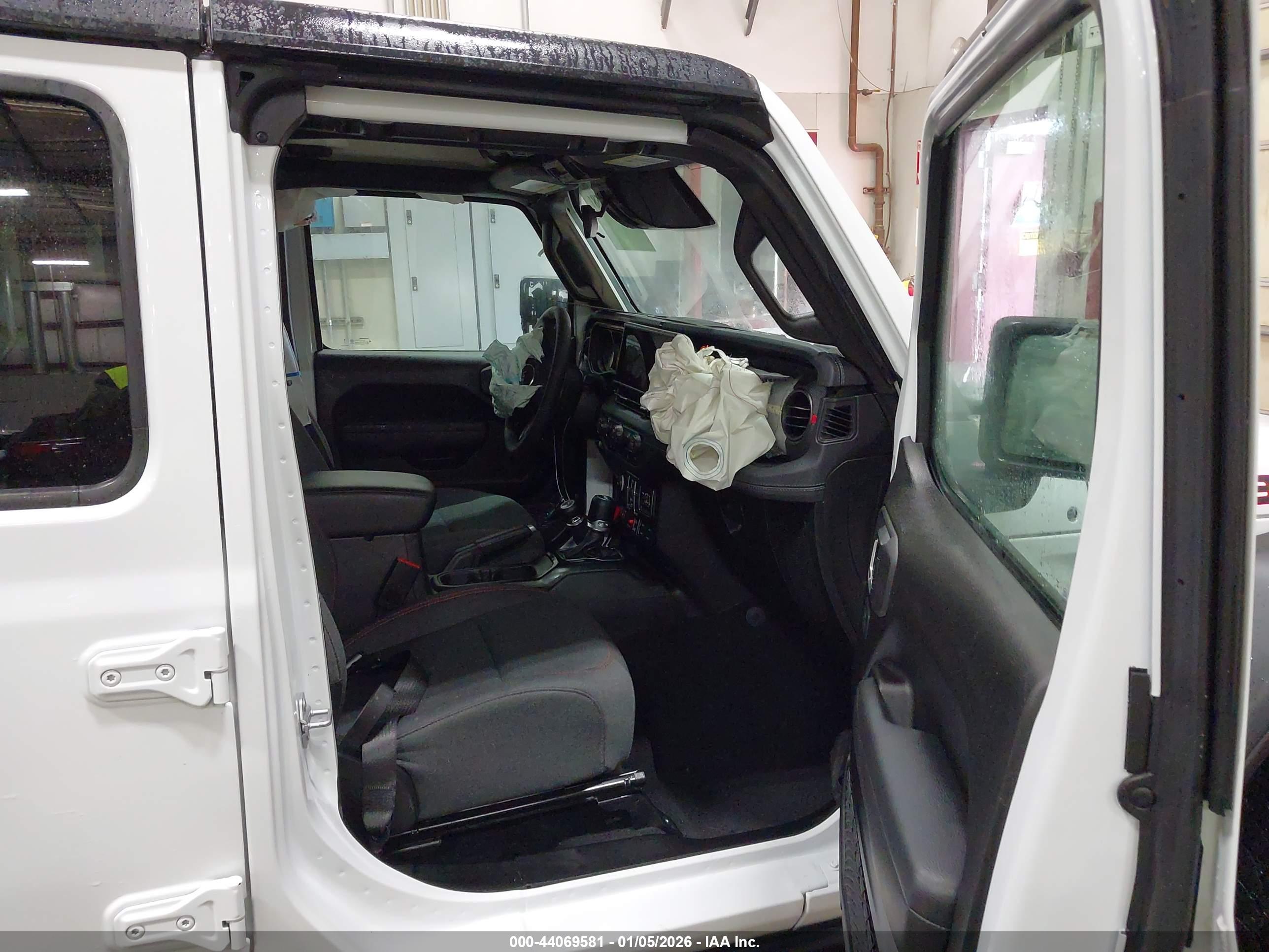 JEEP WRANGLER image 5
