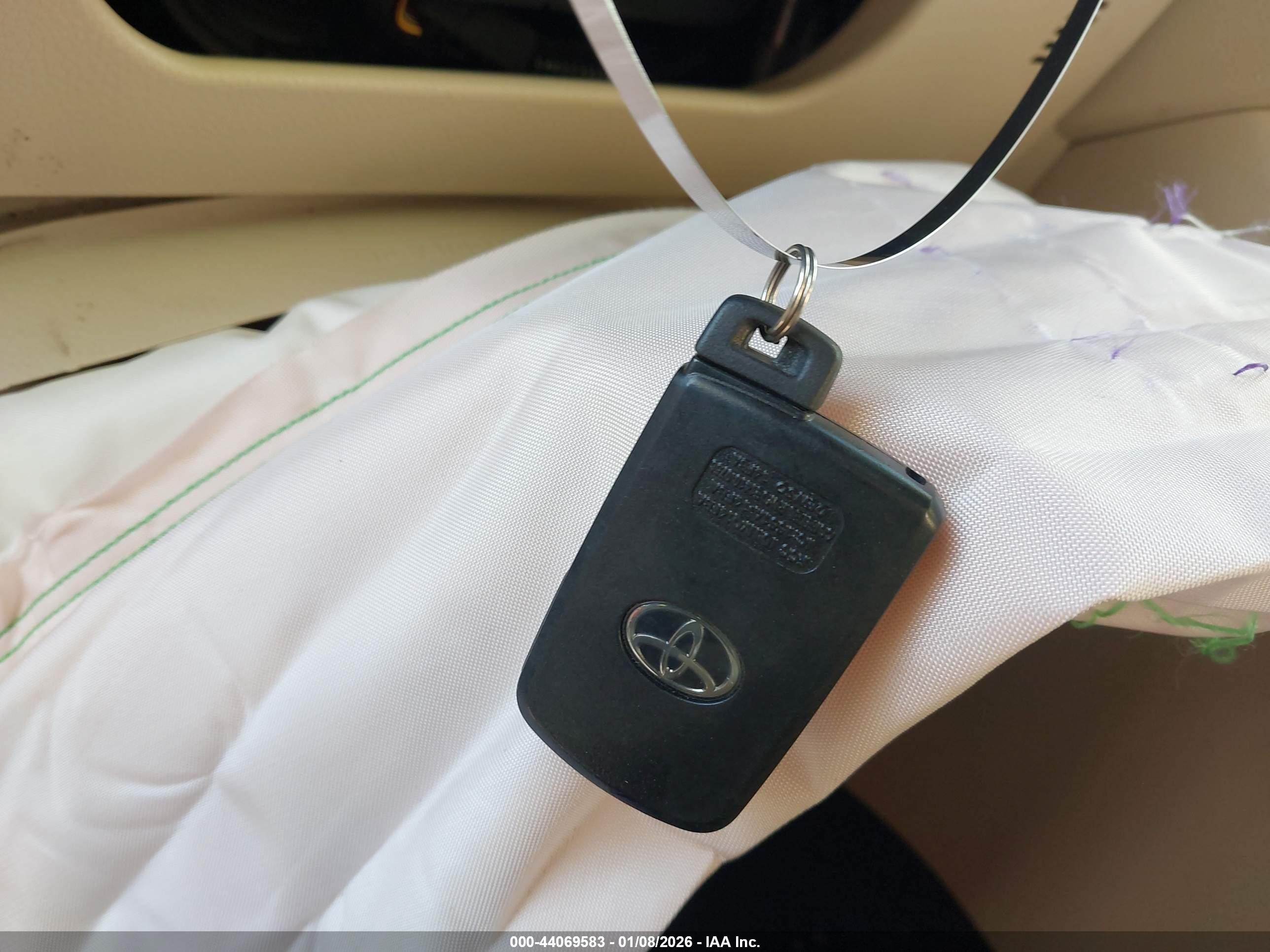 TOYOTA HIGHLANDER image 11