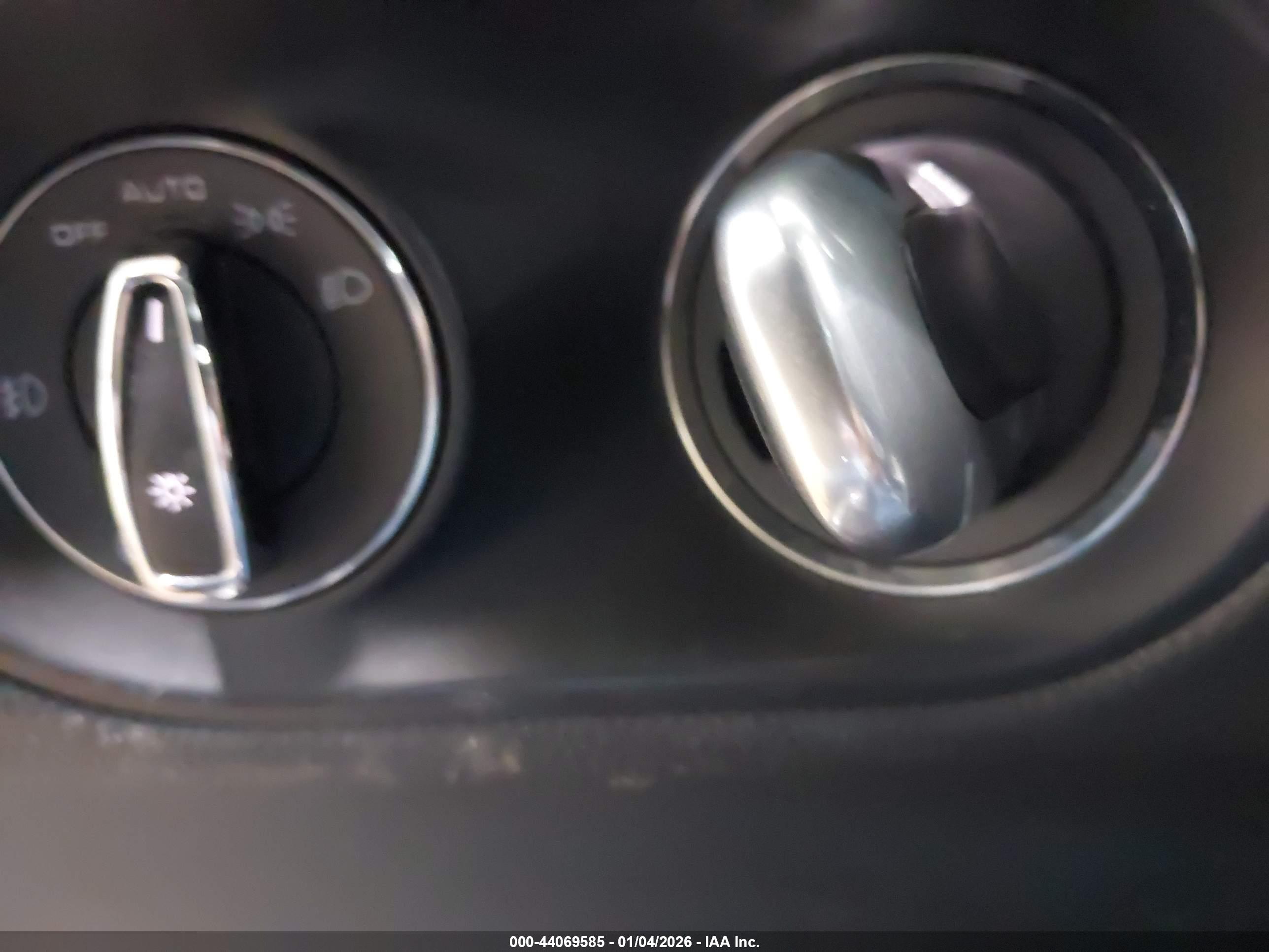 PORSCHE MACAN image 11